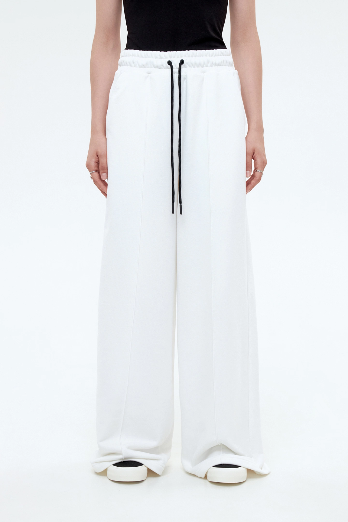 Брюки широкие из трикотажа