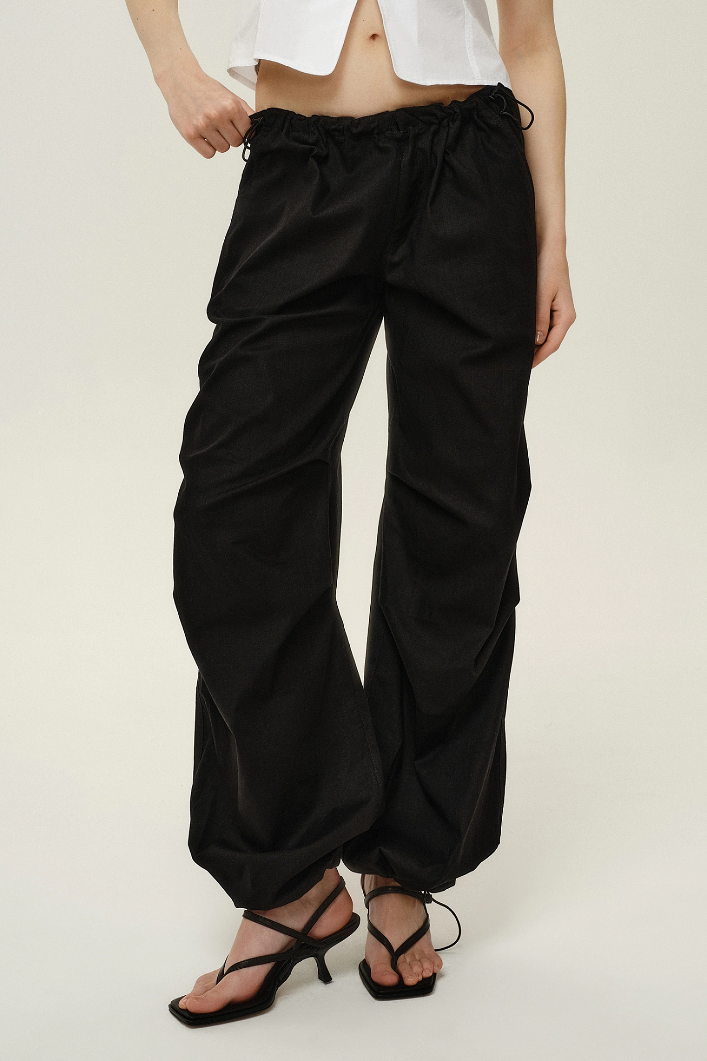 Комплект из жакета и спортивных брюк