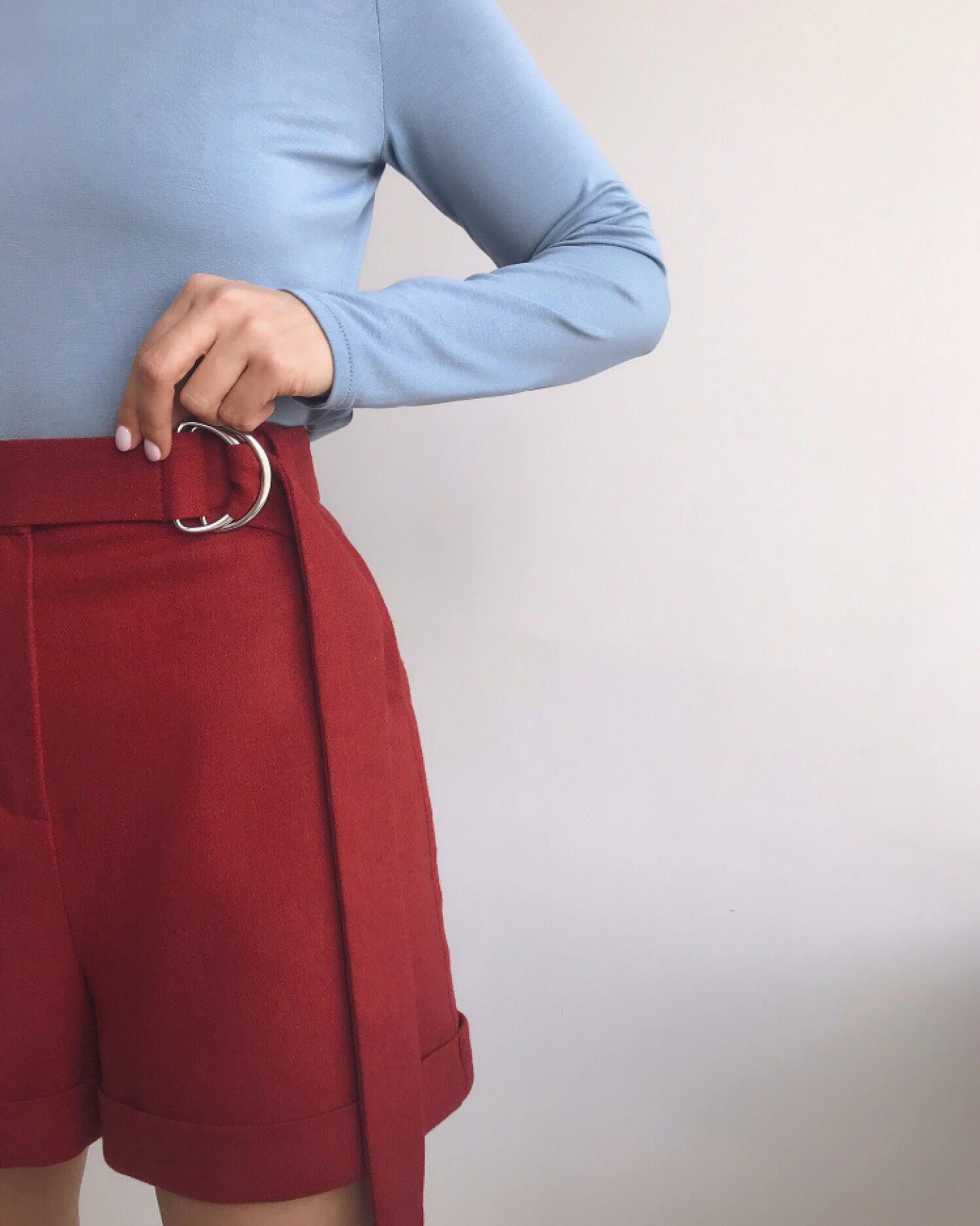 Бомбер реглан и шорты трапеция с отворотами