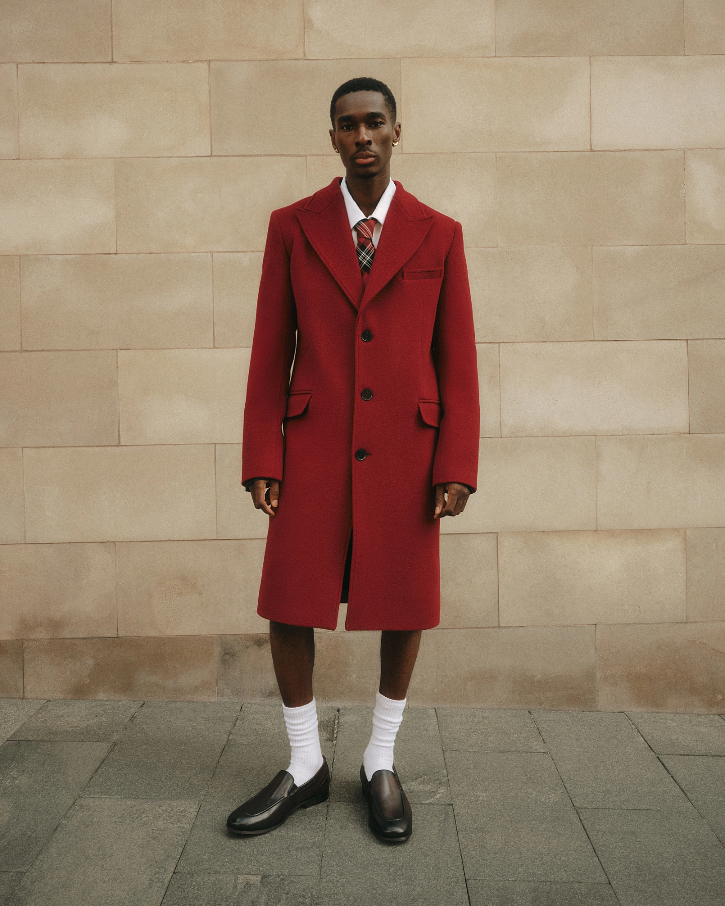 Пальто мужское строгое