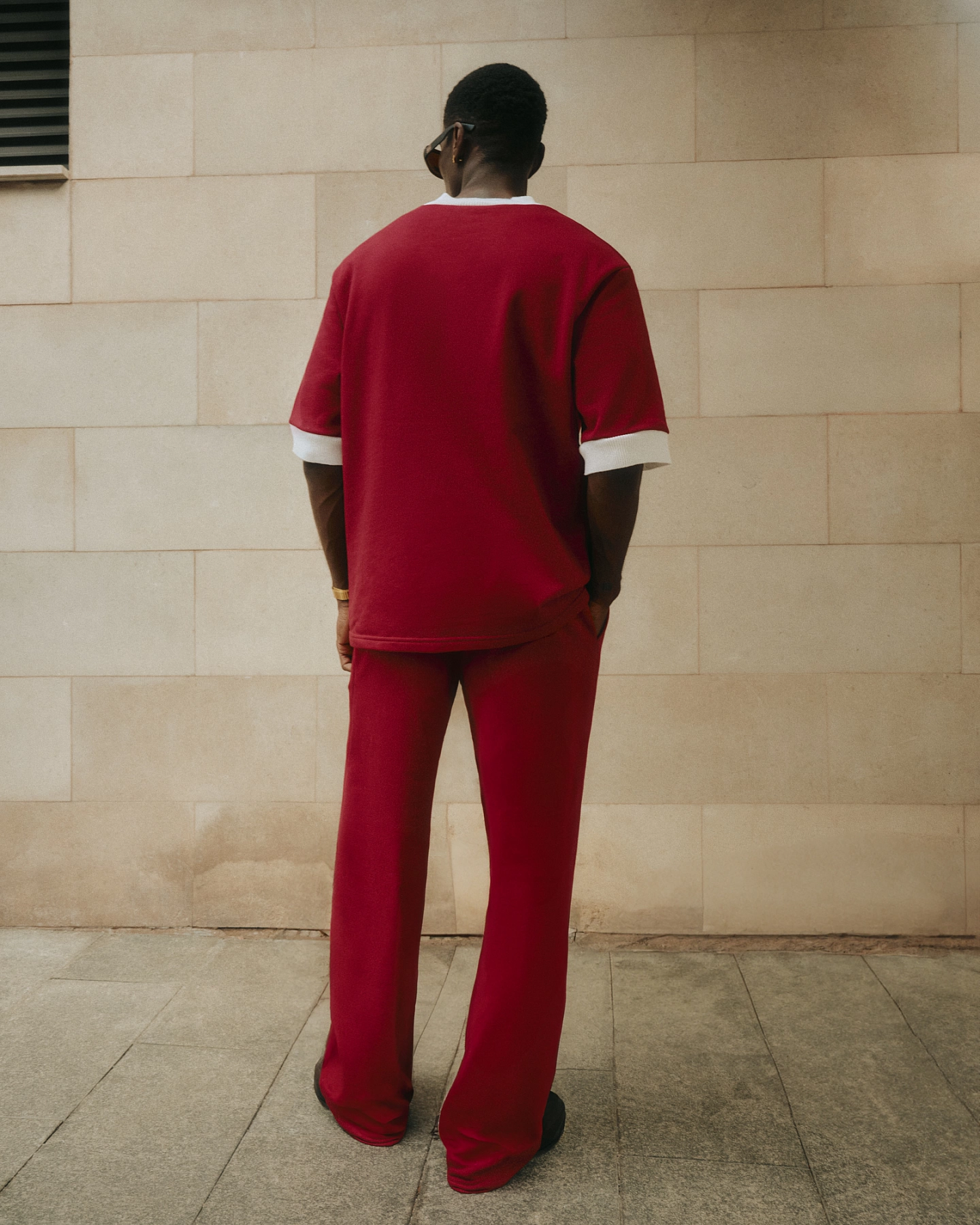 T-shirt and trousers with knit trim