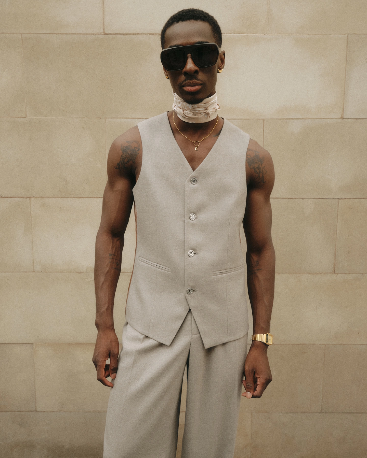 Classic vest and trousers