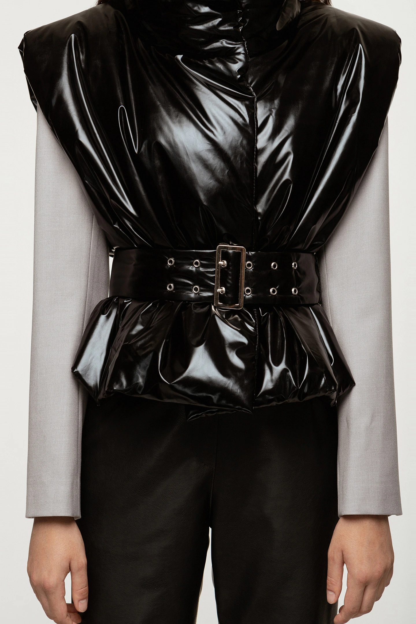 Жилет утеплённый