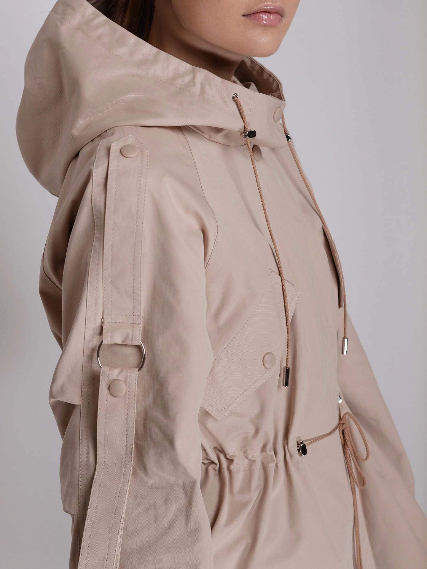 Парка с капюшоном