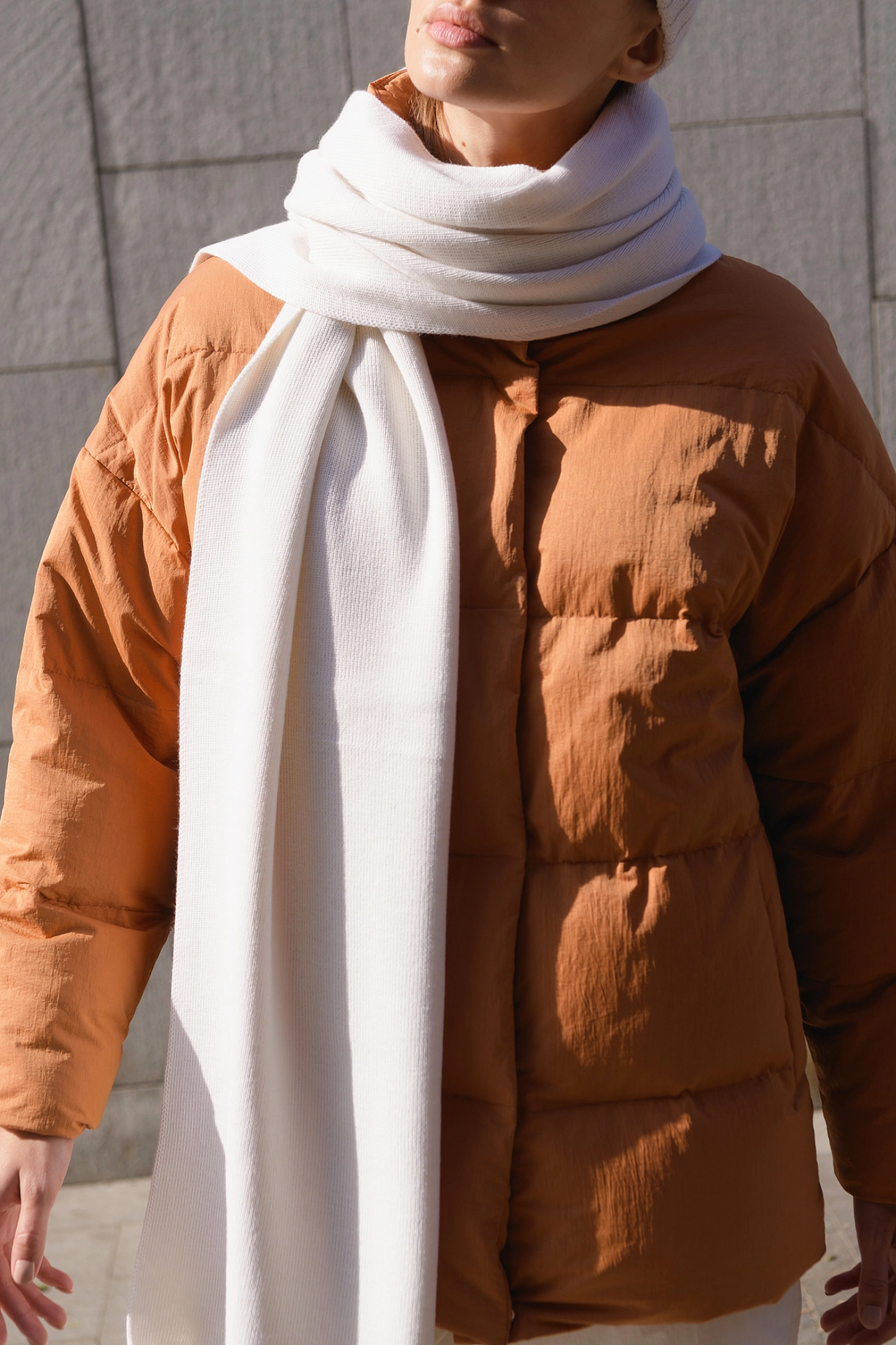 Шапка с резинкой и шарф