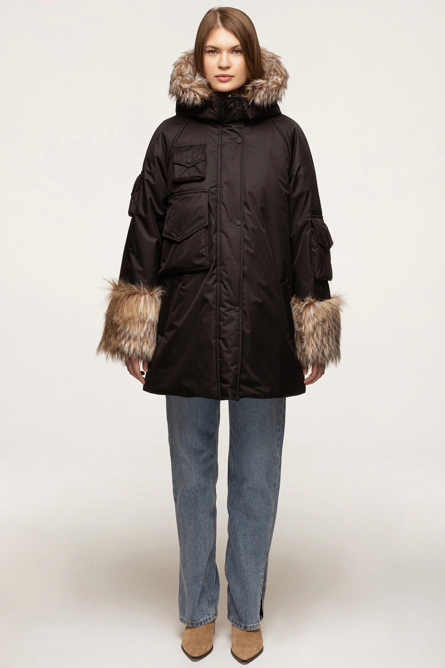 Парка с меховой отделкой