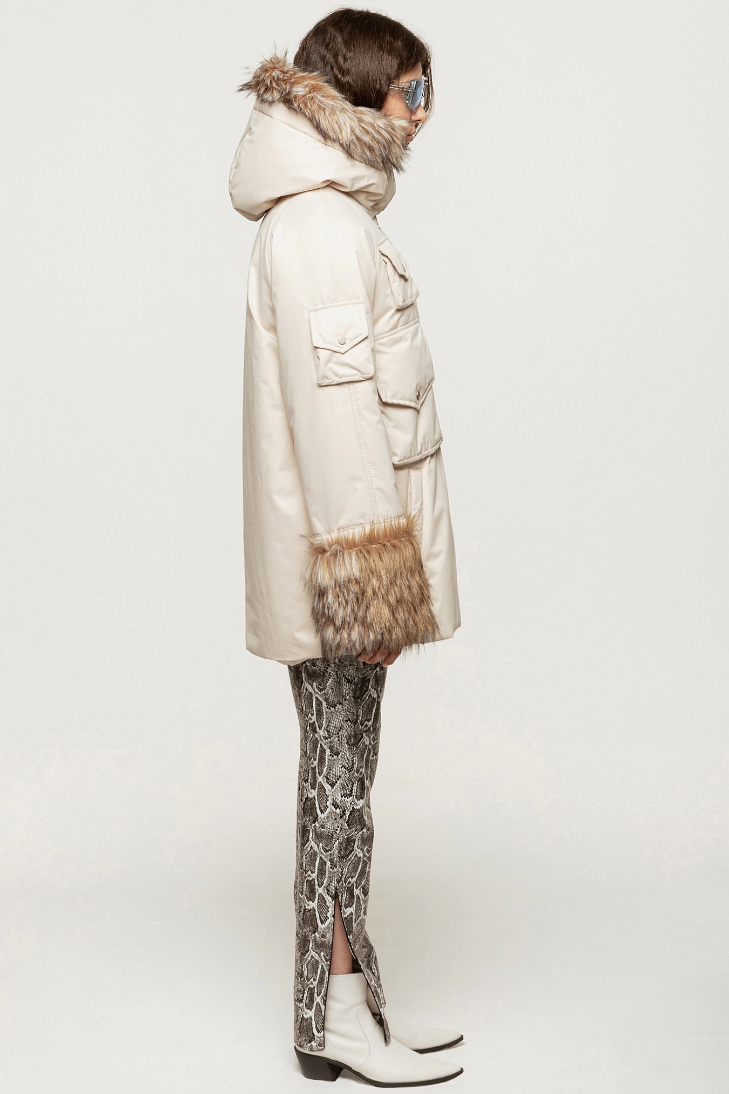 Парка с меховой отделкой