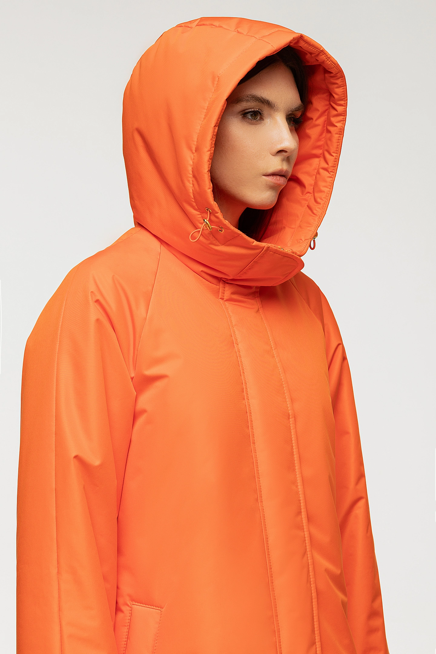 Куртка утеплённая с капюшоном