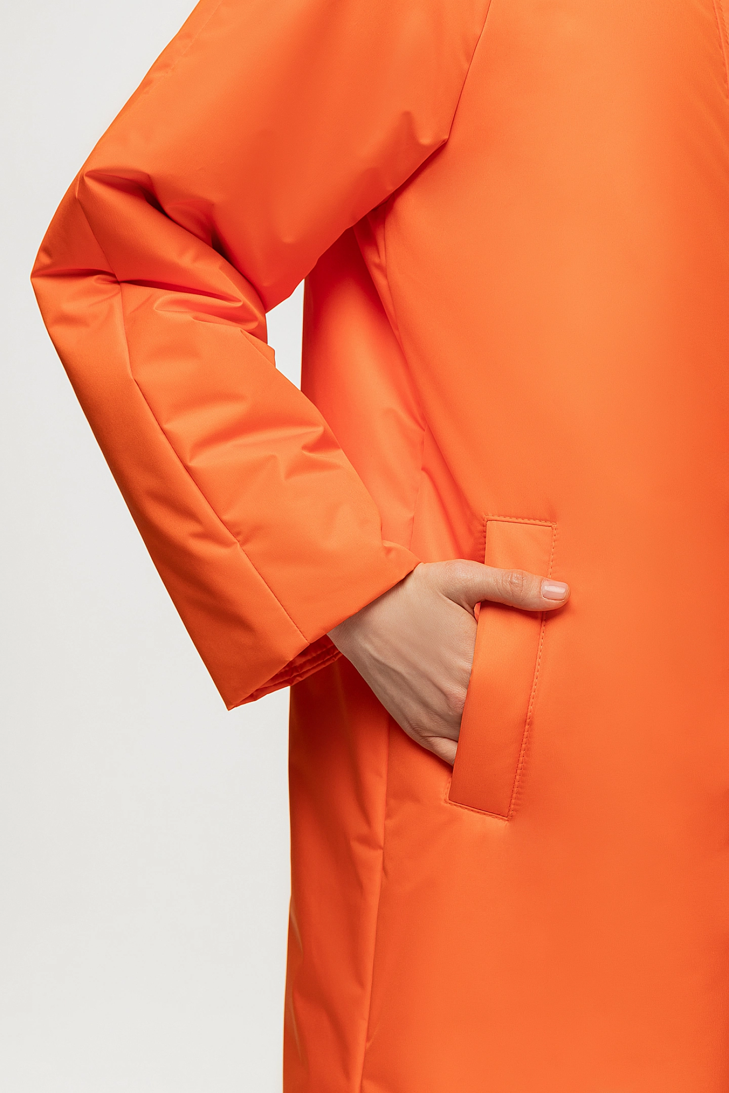 Куртка утеплённая с капюшоном