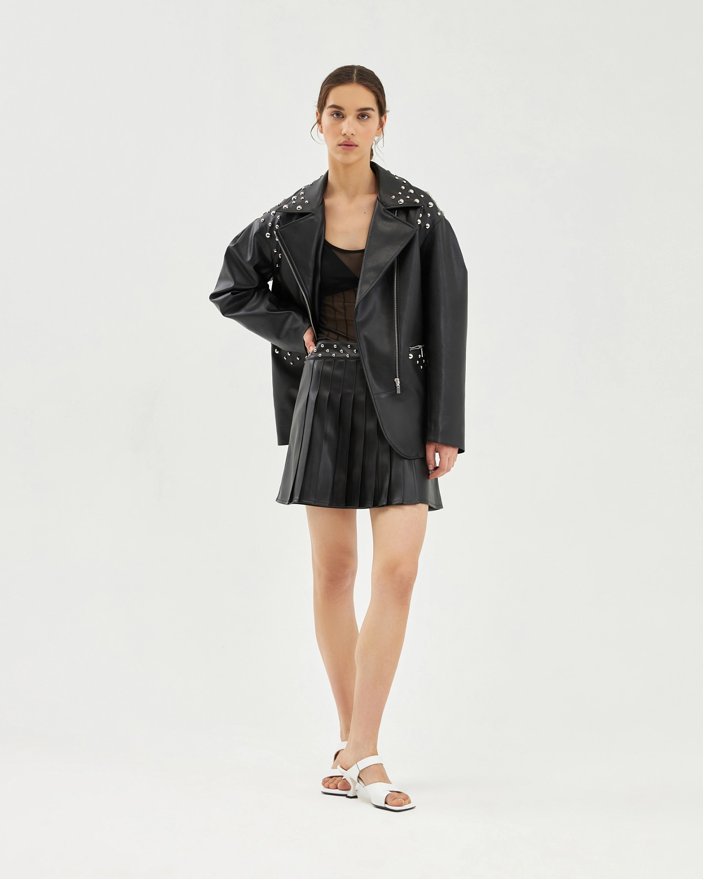 Куртка утеплённая с клёпками