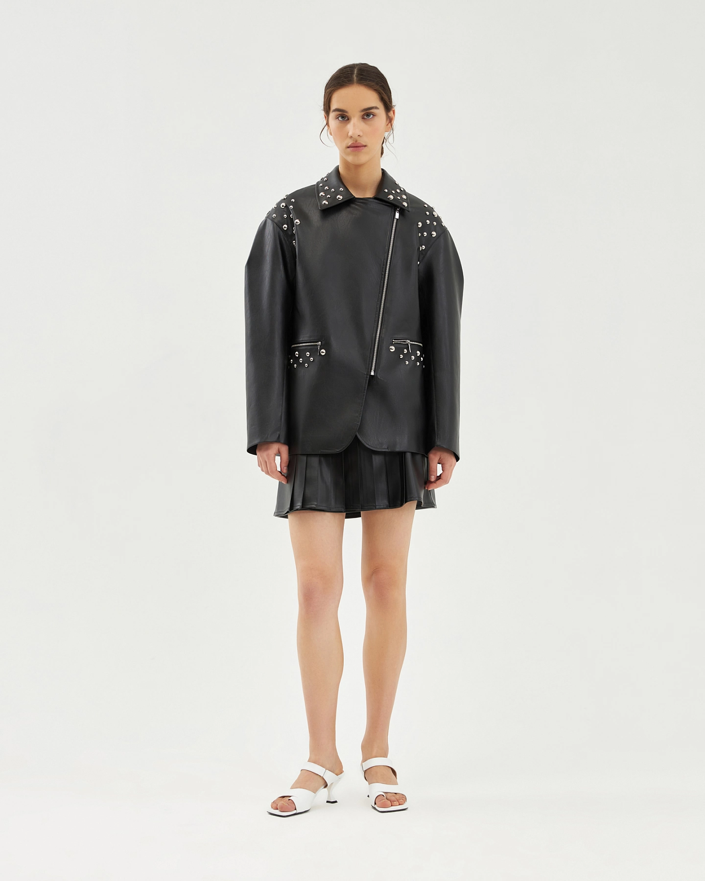 Куртка утеплённая с клёпками