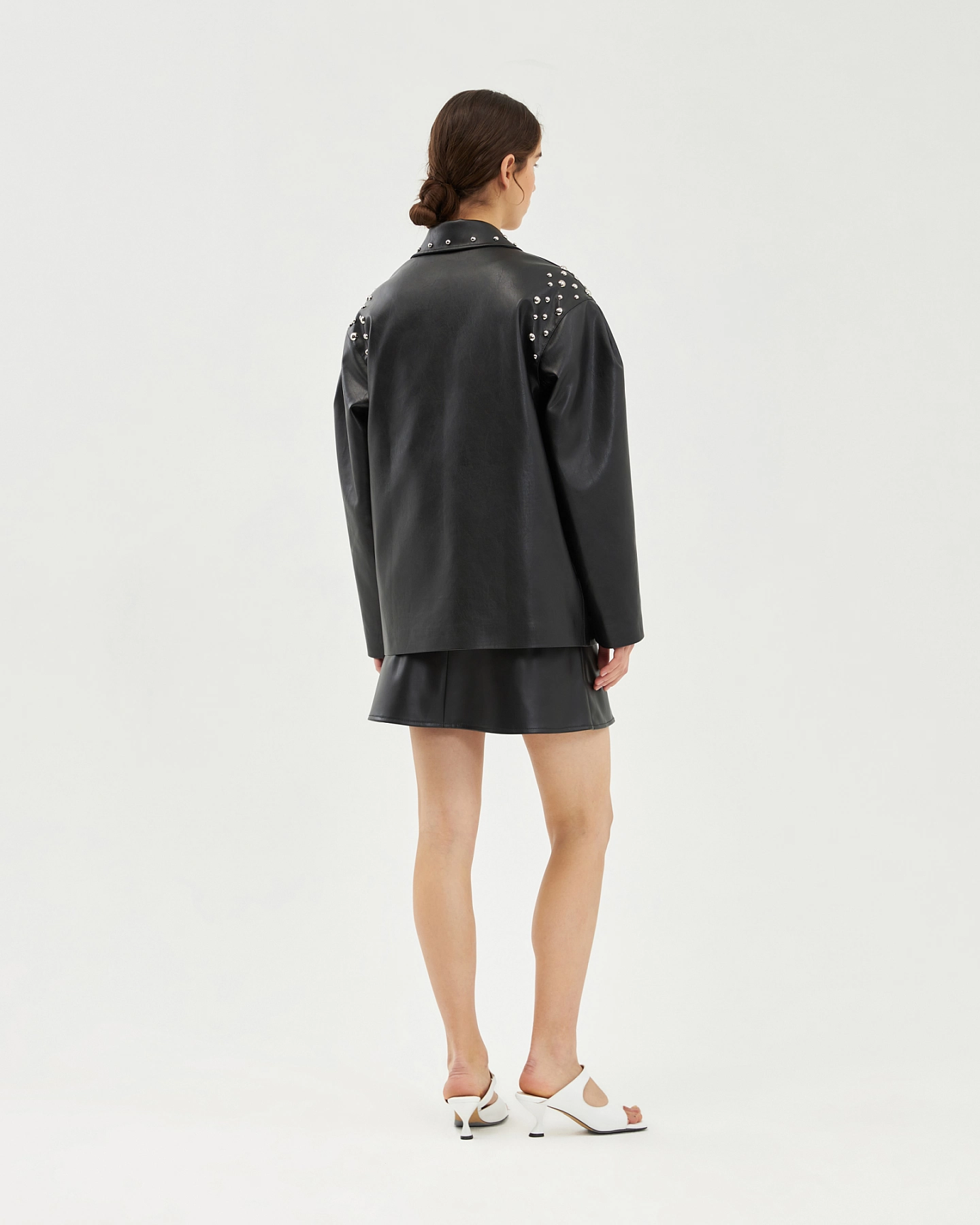 Куртка утеплённая с клёпками