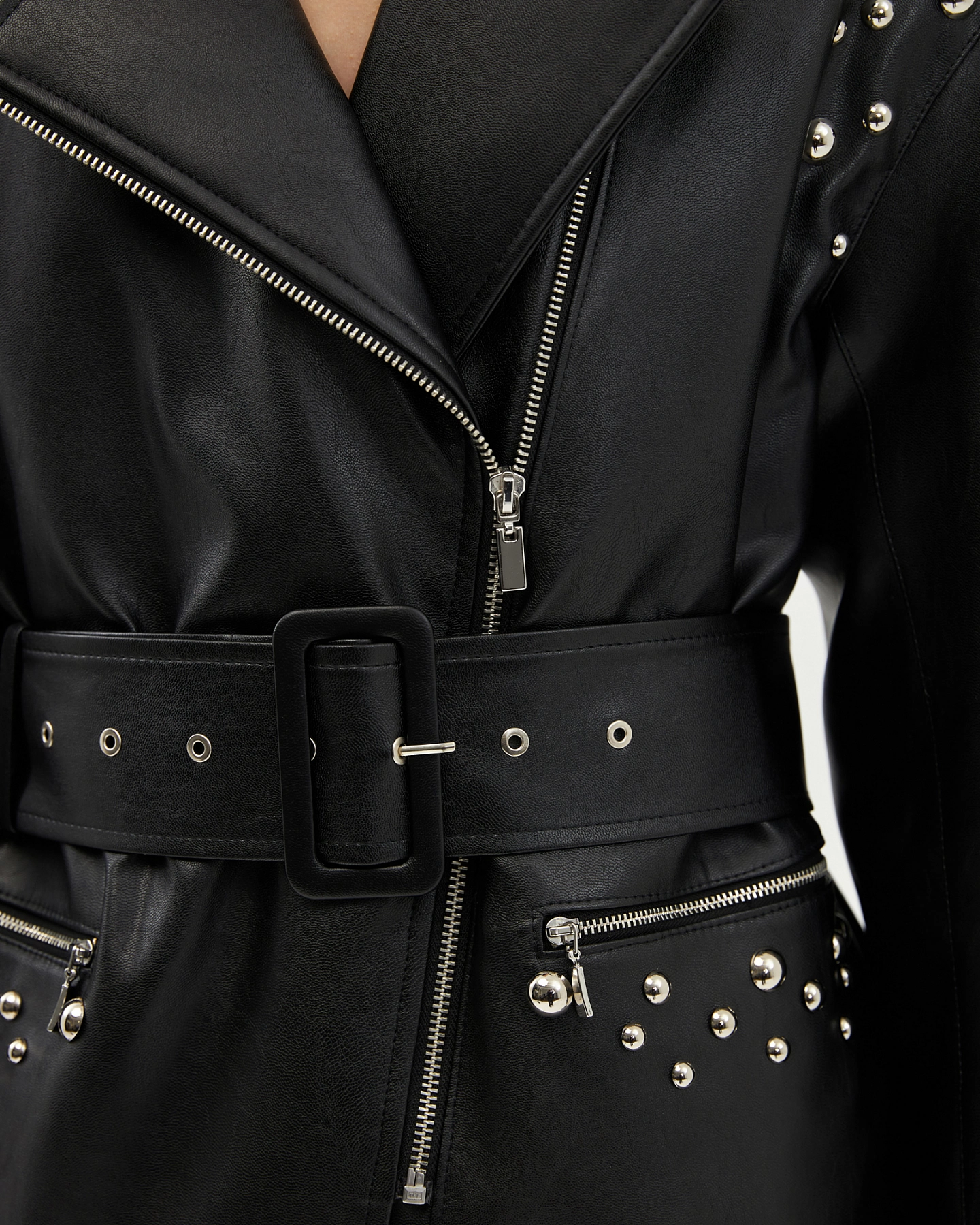 Куртка утеплённая с клёпками