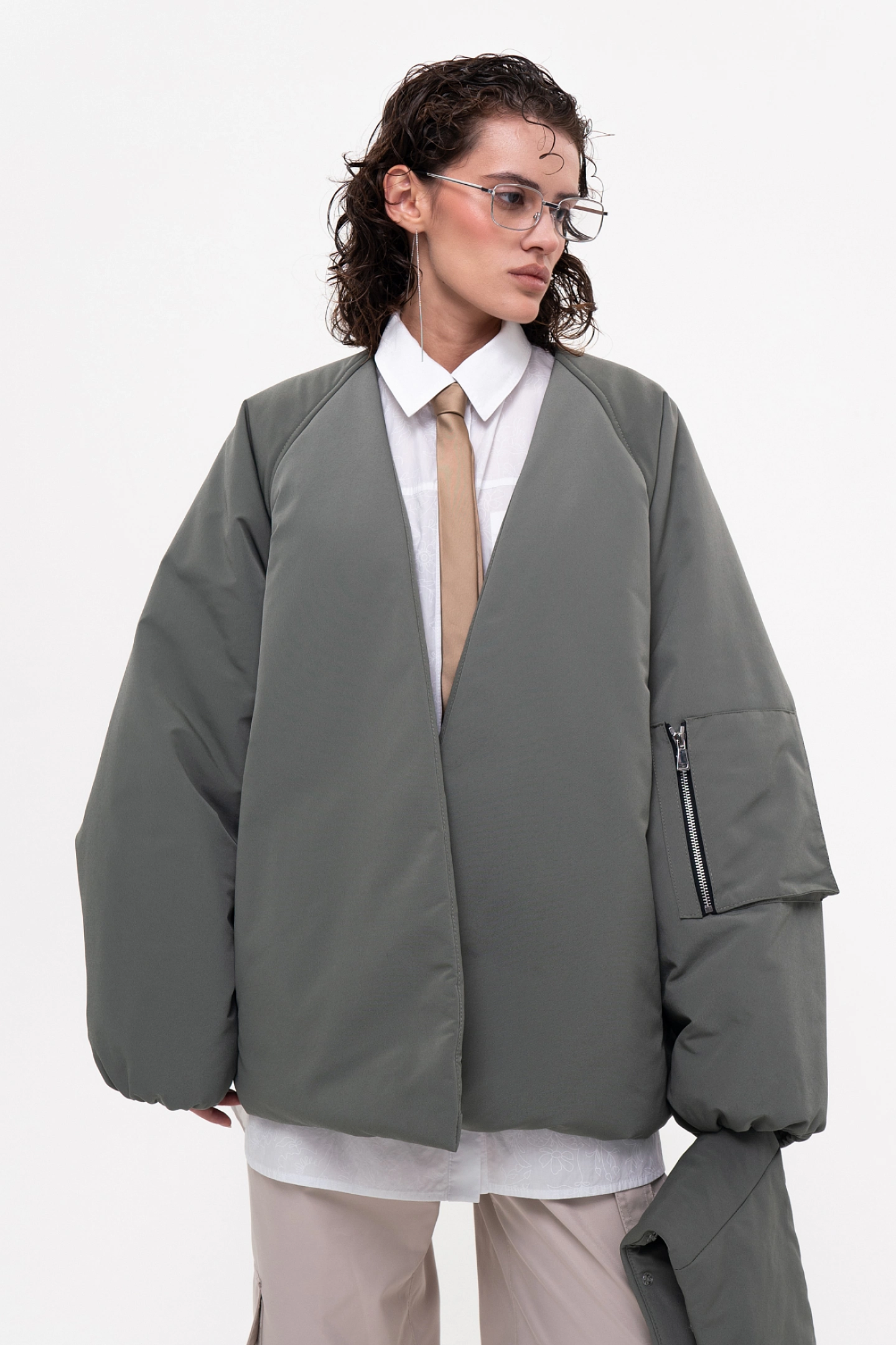 Куртка короткая с объемным воротником