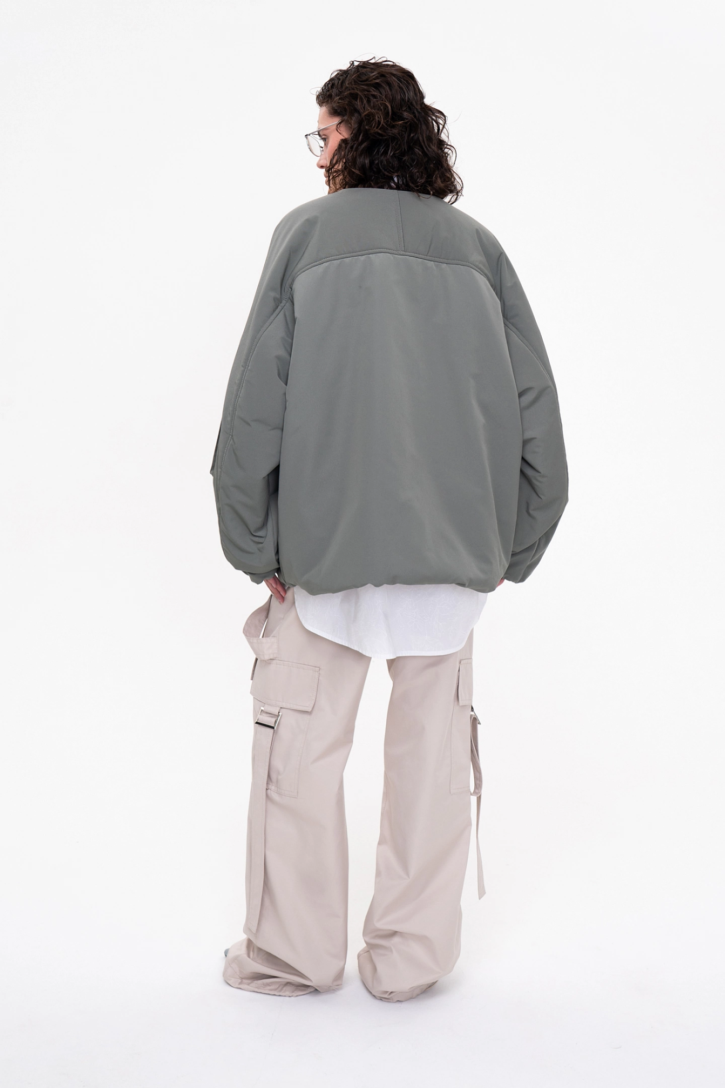 Куртка короткая с объемным воротником