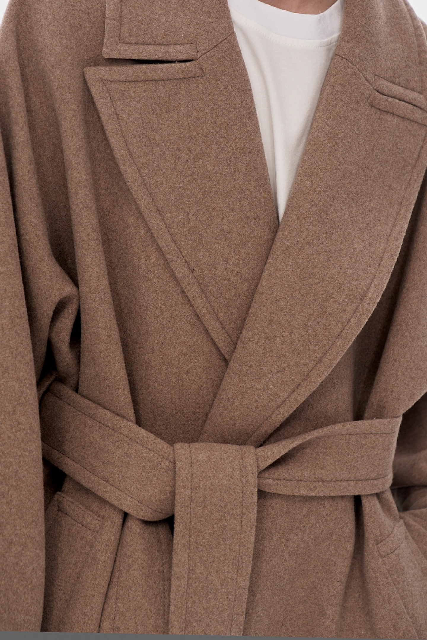 One-piece sleeve coat