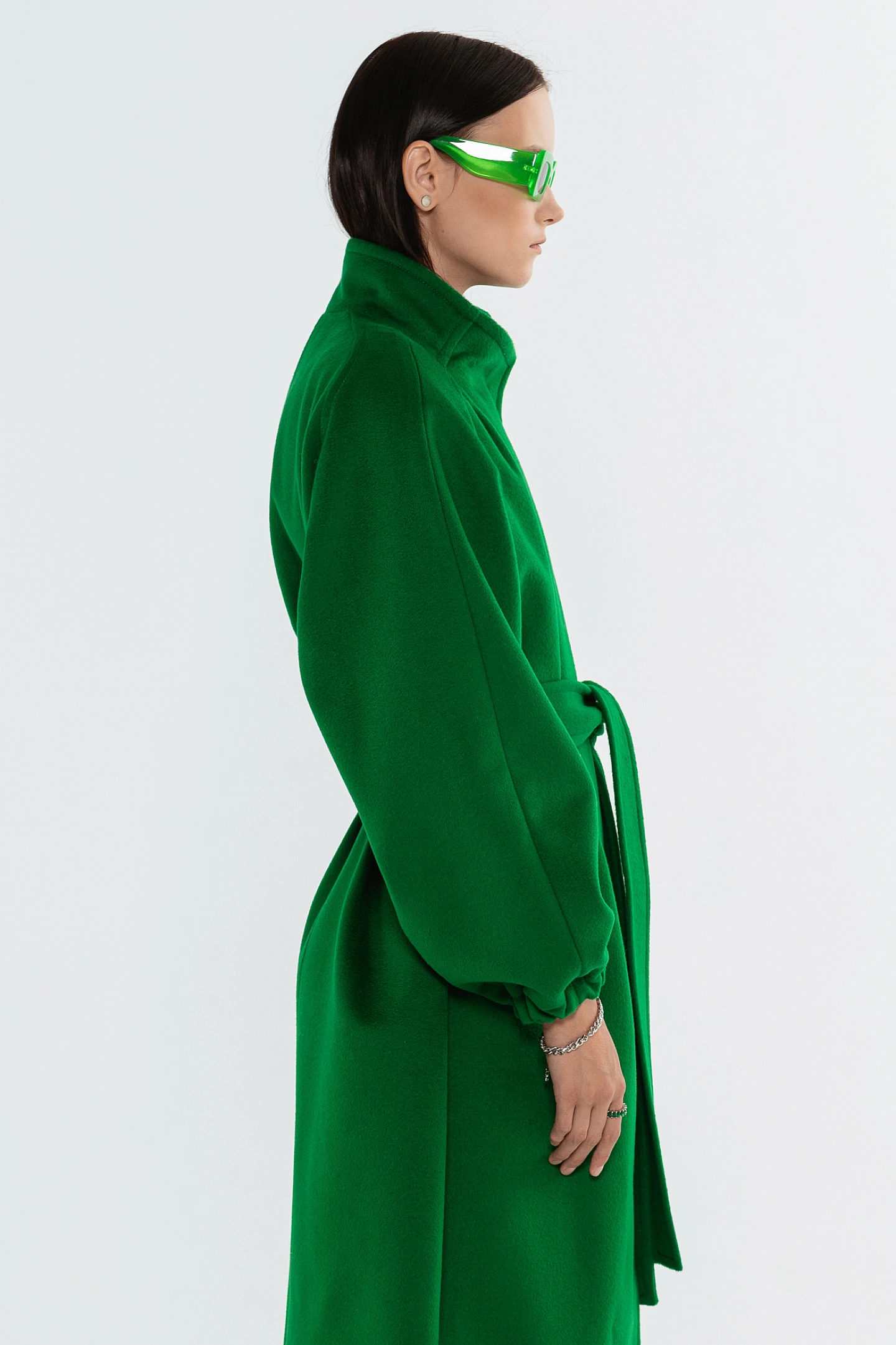 Пальто с гипер плечами