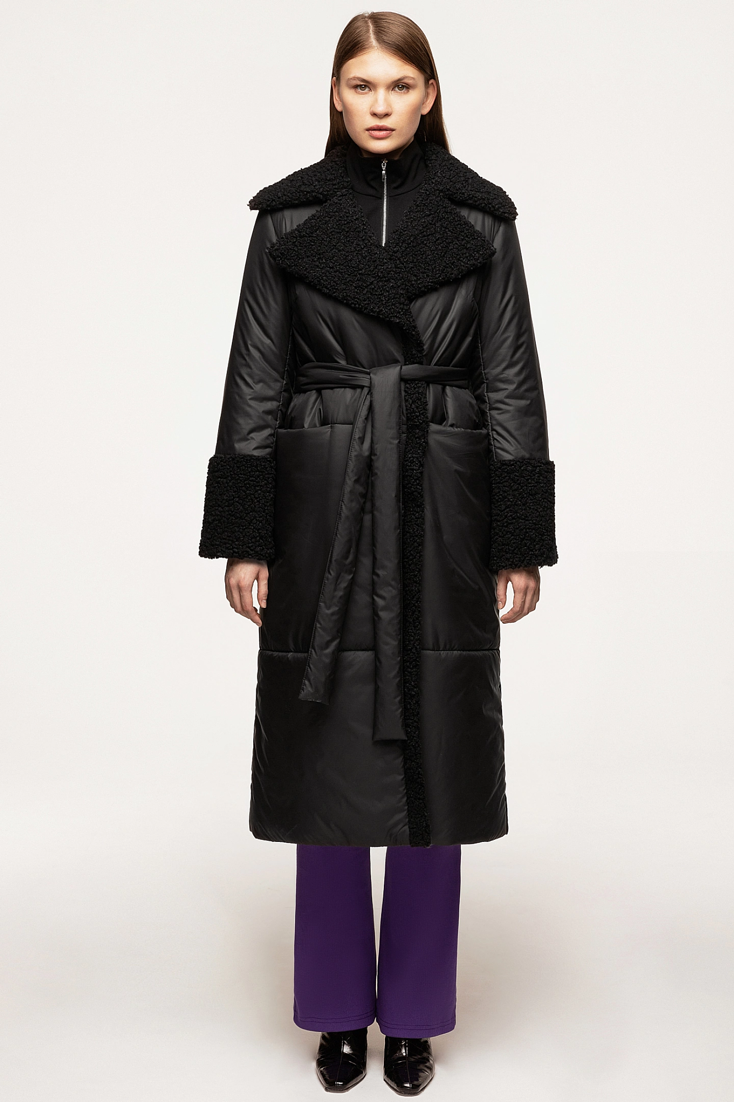 Пальто утеплённое с меховой отделкой