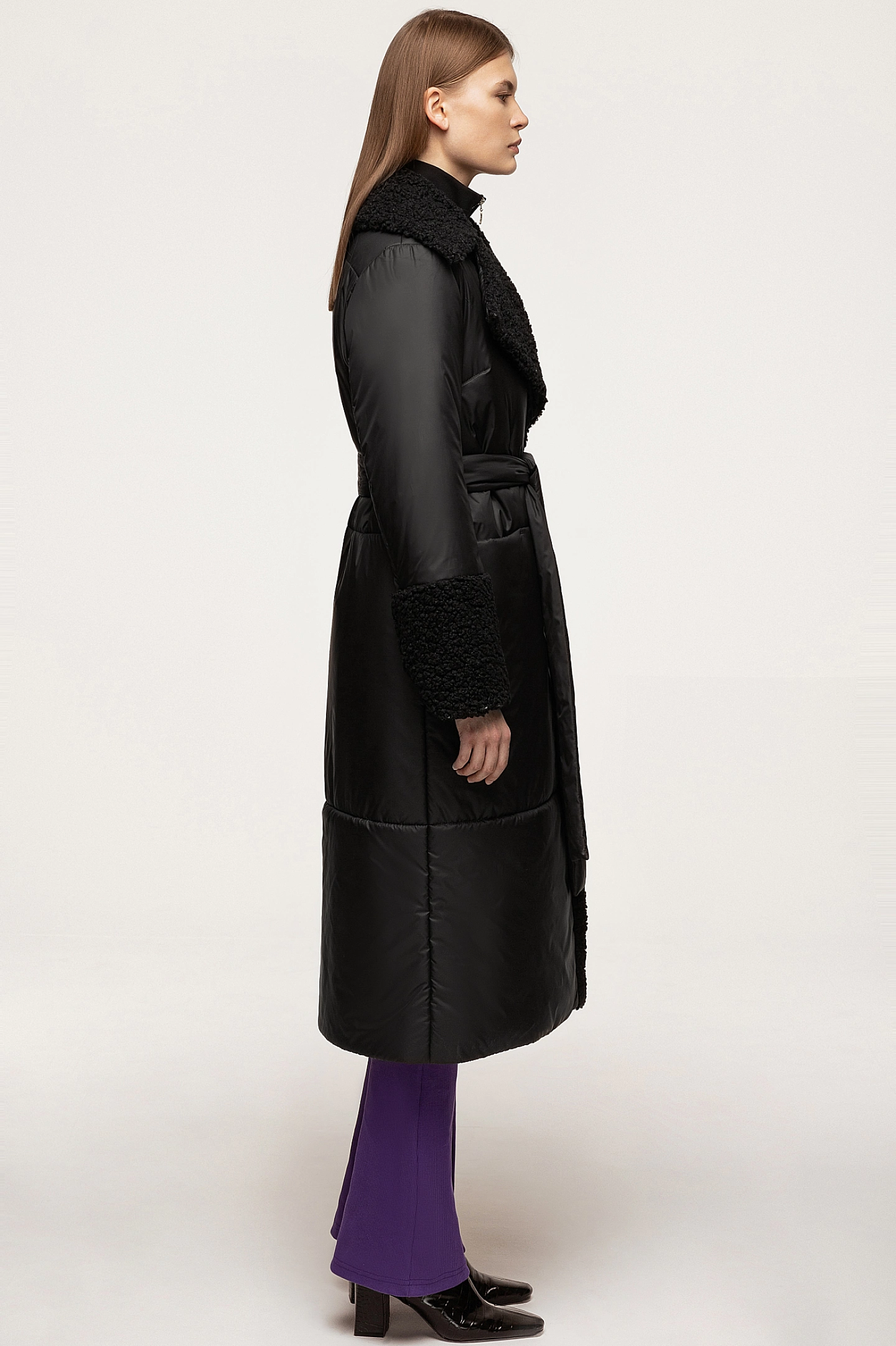 Пальто утеплённое с меховой отделкой