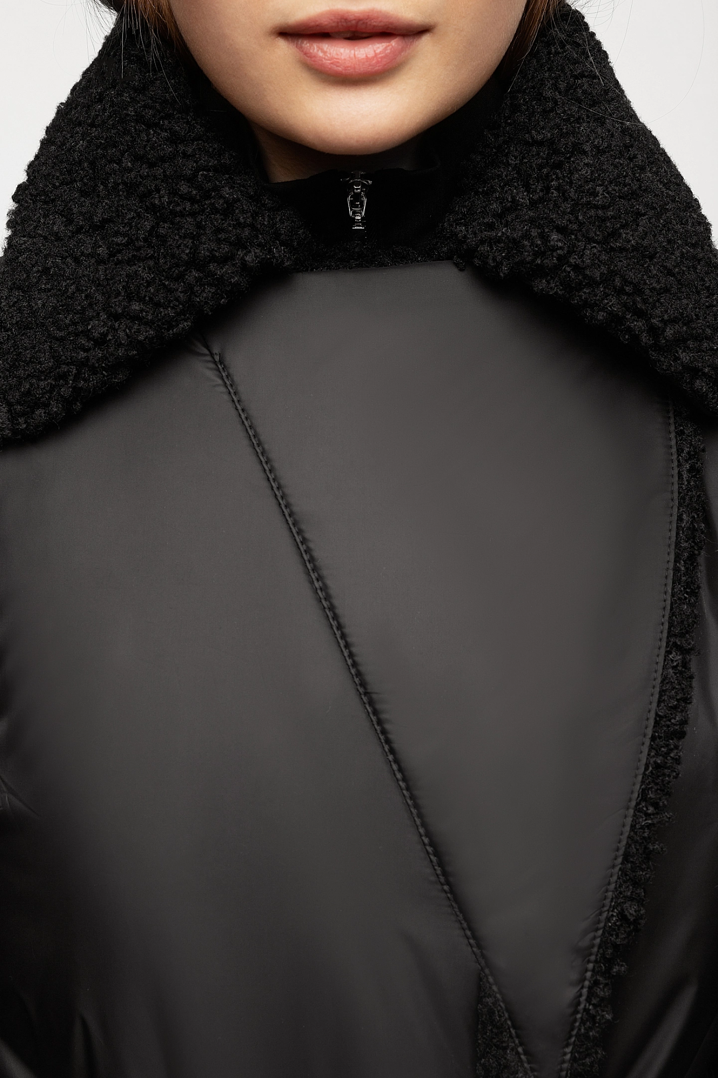 Пальто утеплённое с меховой отделкой