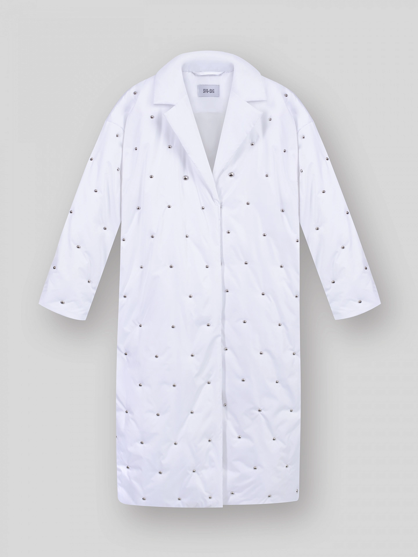 Balloon coat with rivets