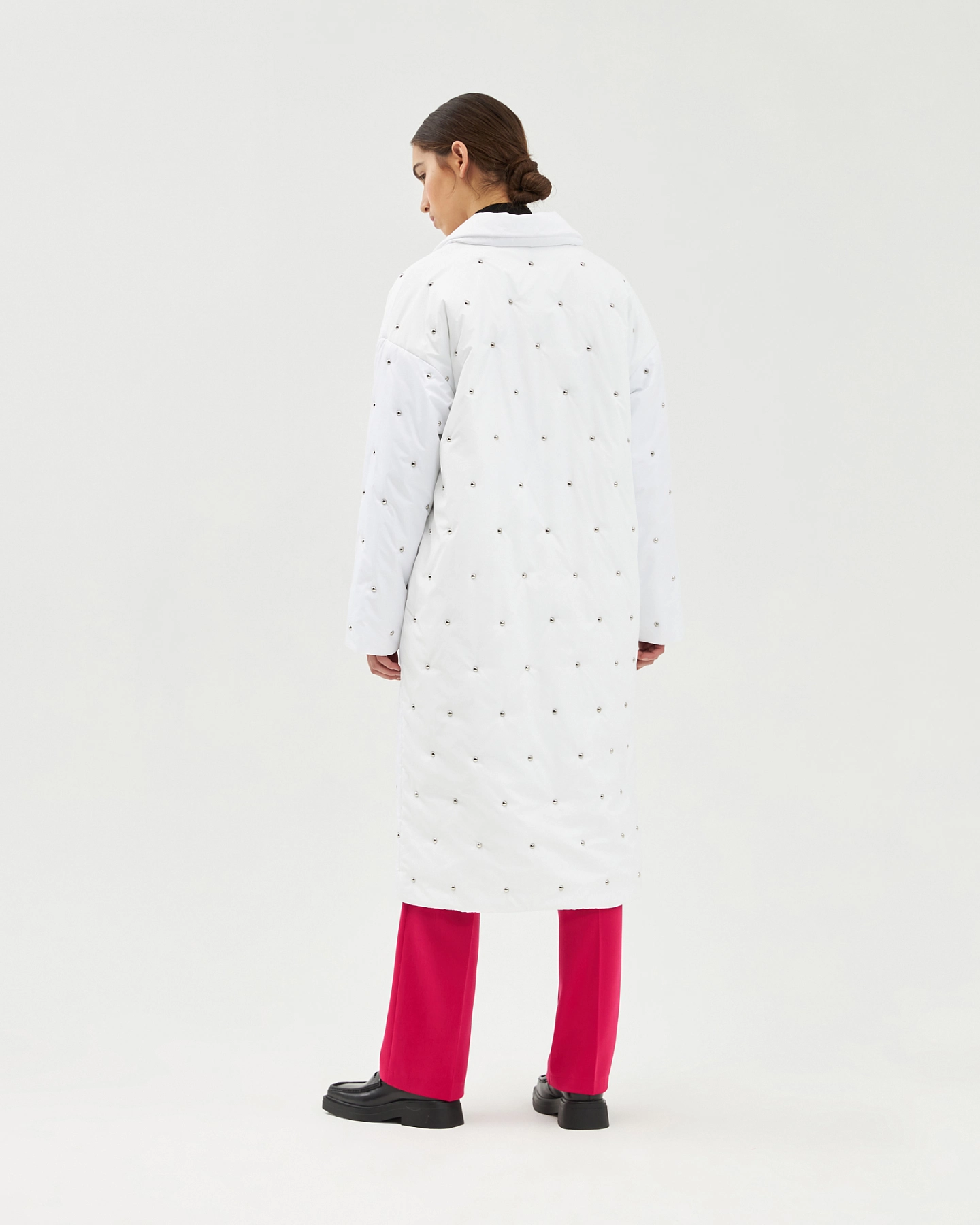 Balloon coat with rivets