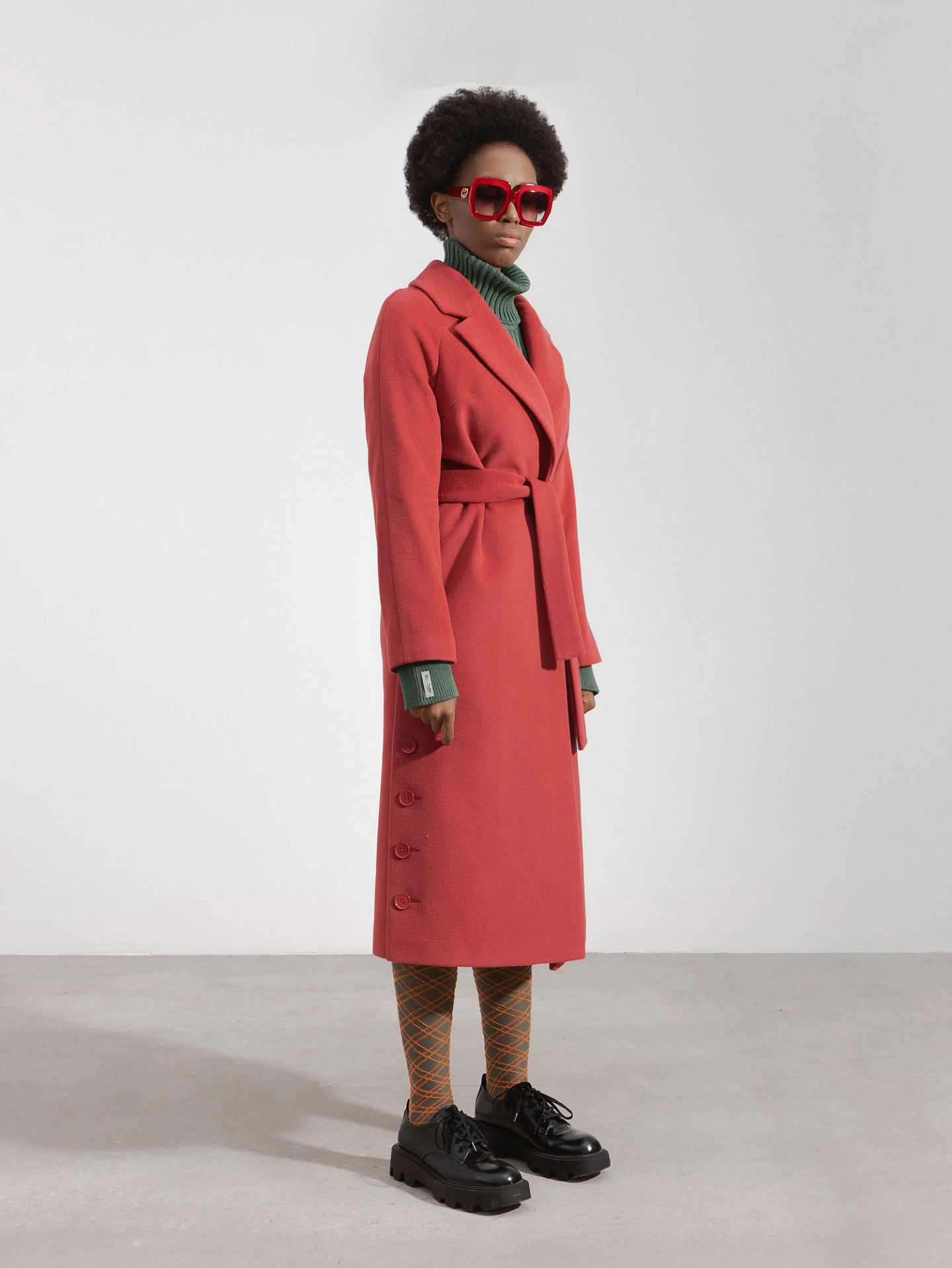 Пальто реглан со шлицами