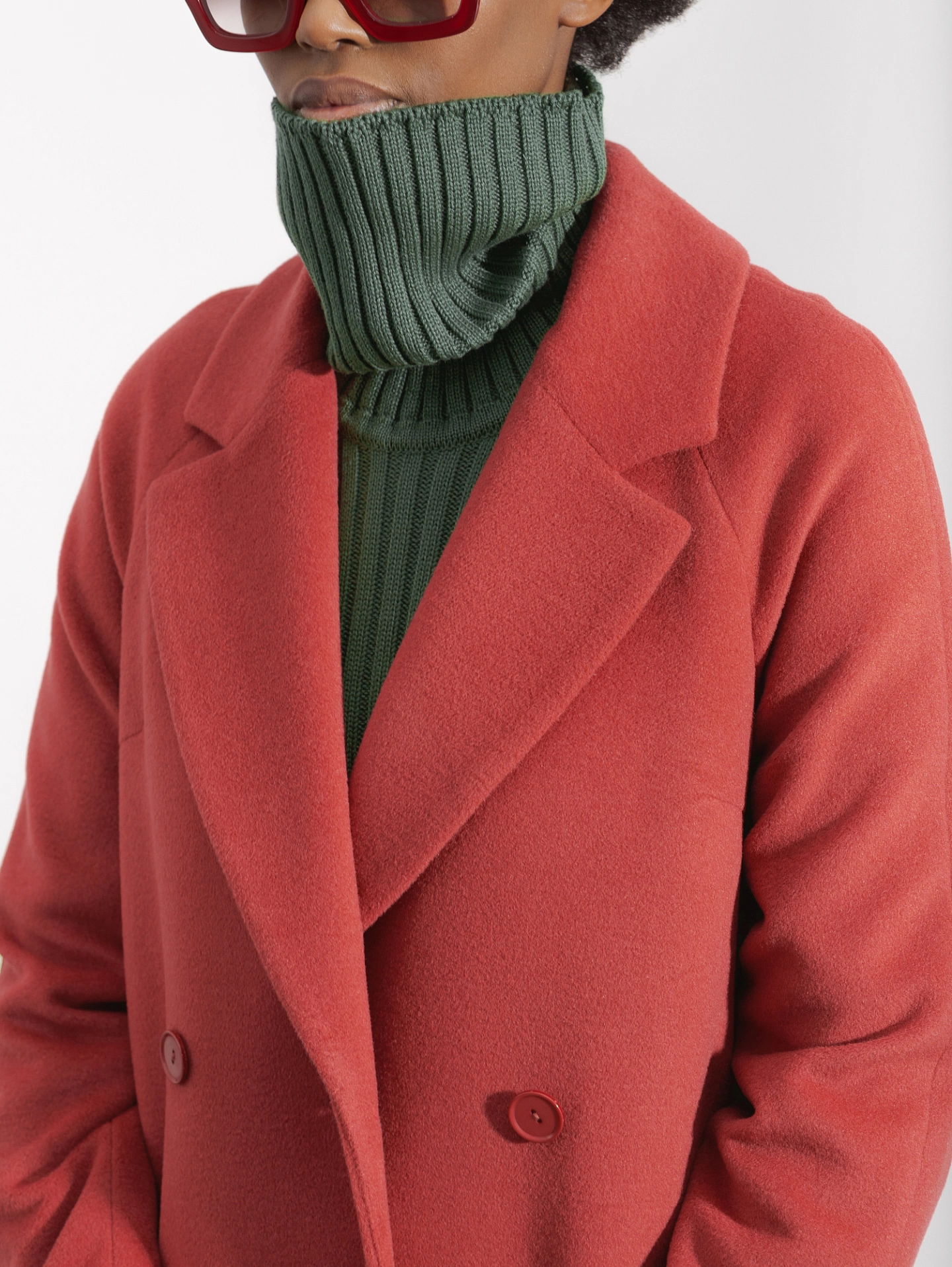 Пальто реглан со шлицами