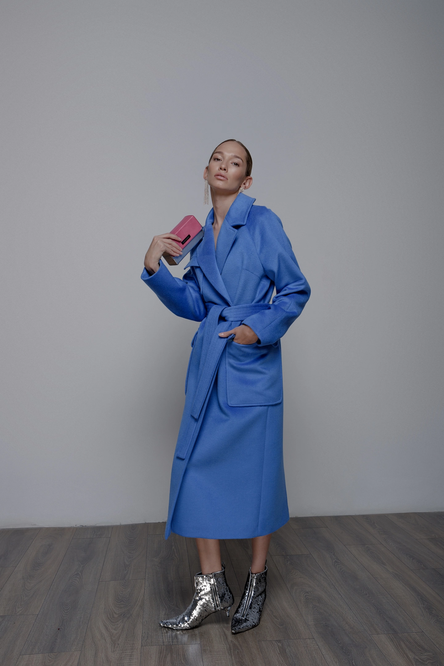 Пальто реглан с накладными карманами