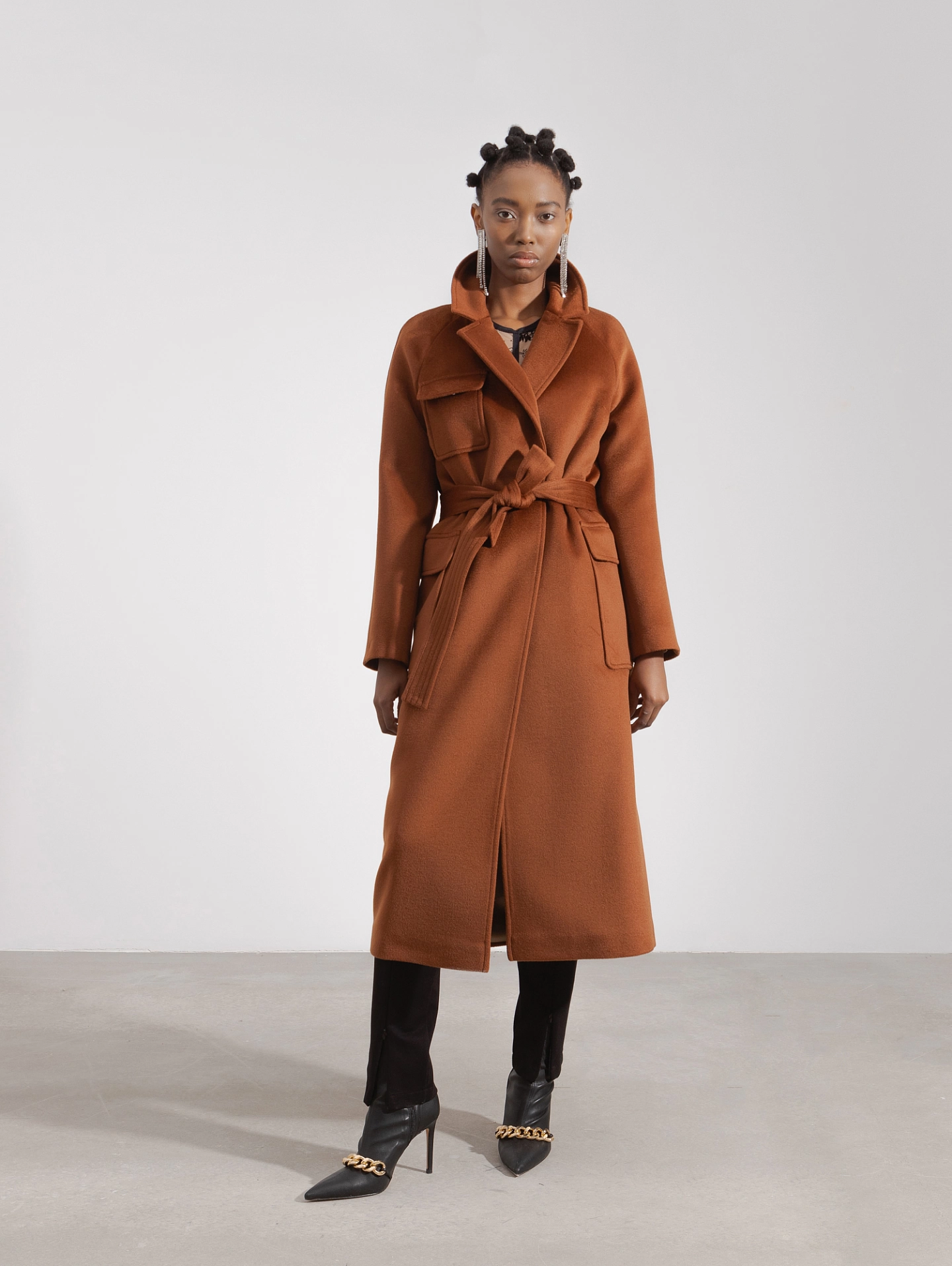 Пальто реглан с накладными карманами со съёмным утеплённым жилетом