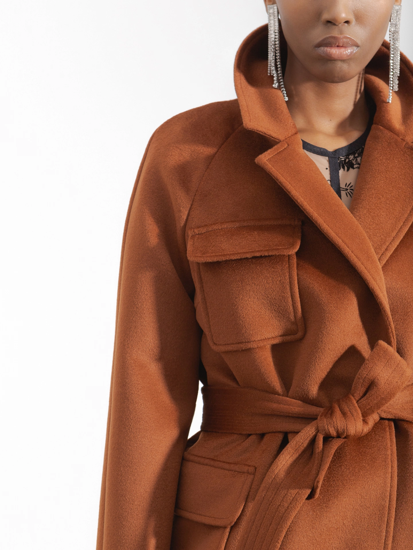 Пальто реглан с накладными карманами со съёмным утеплённым жилетом