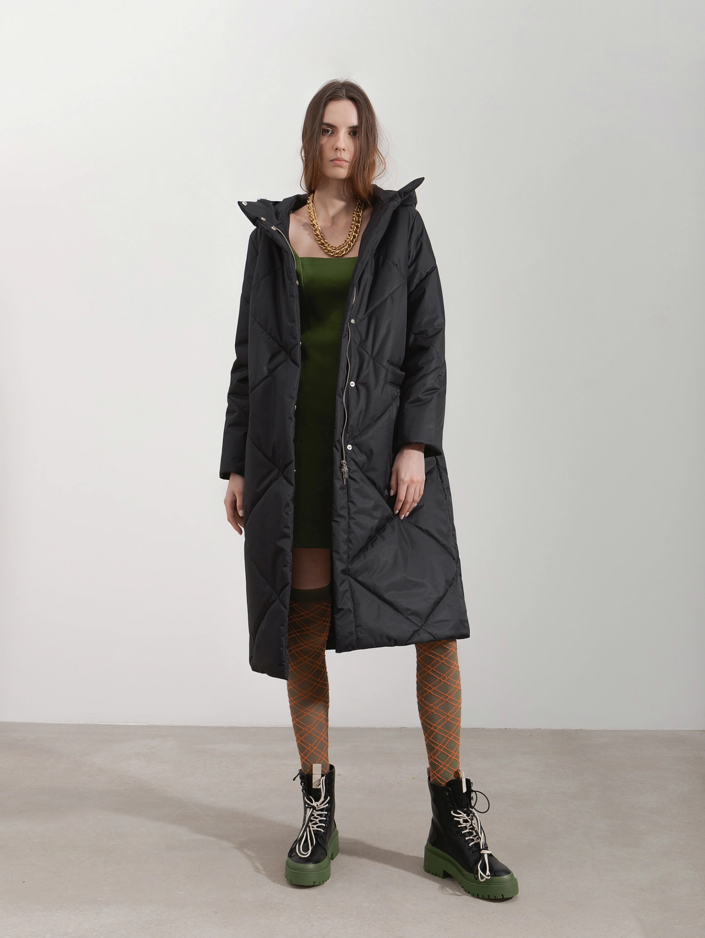 Пальто стёганное прямое с капюшоном