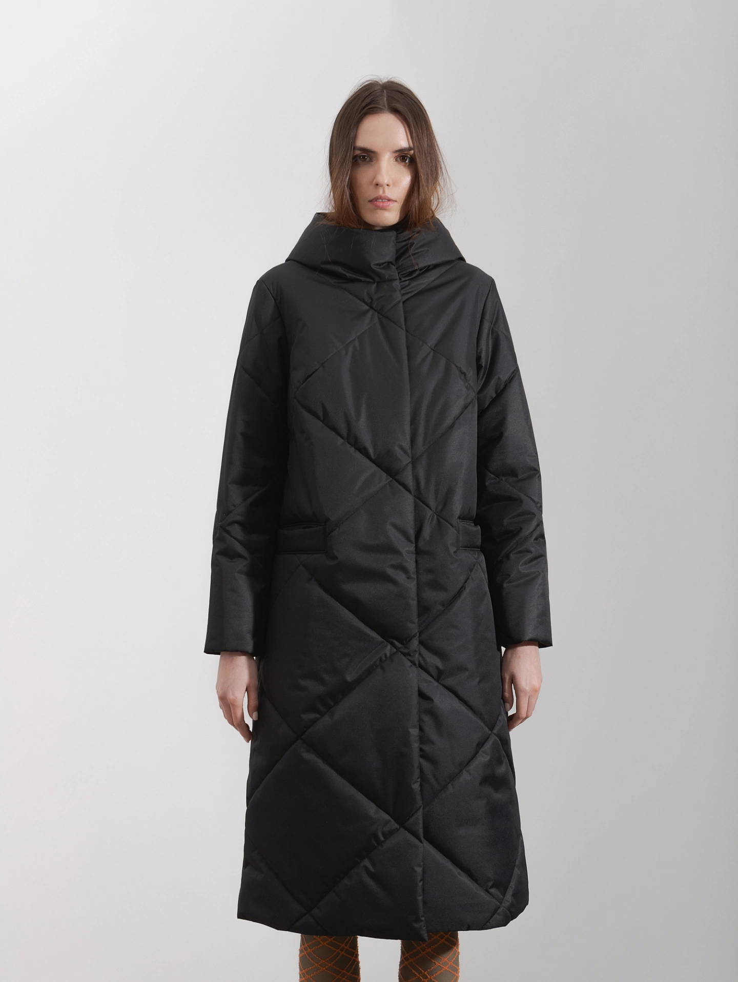 Пальто стёганное прямое с капюшоном