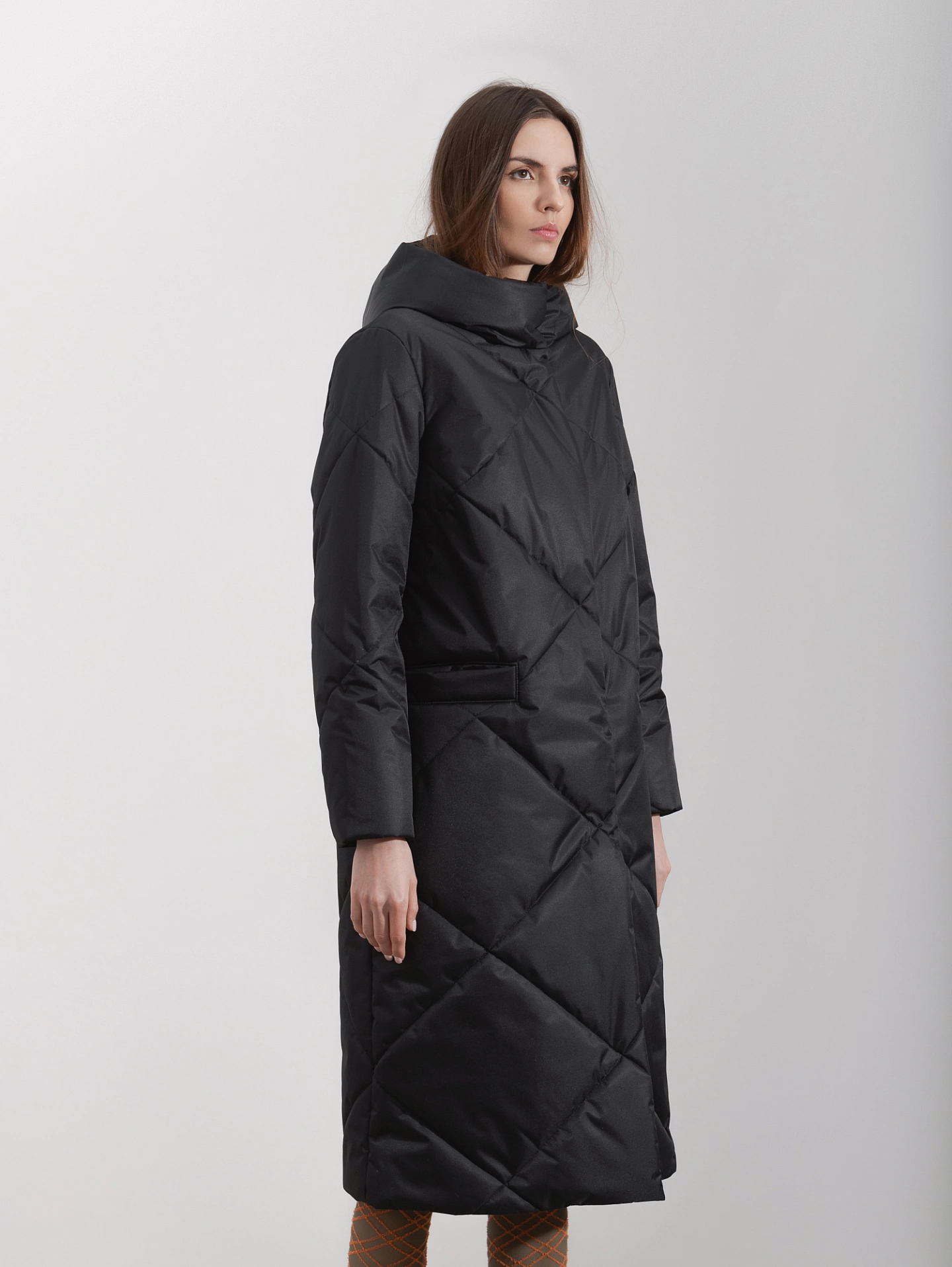 Пальто стёганное прямое с капюшоном
