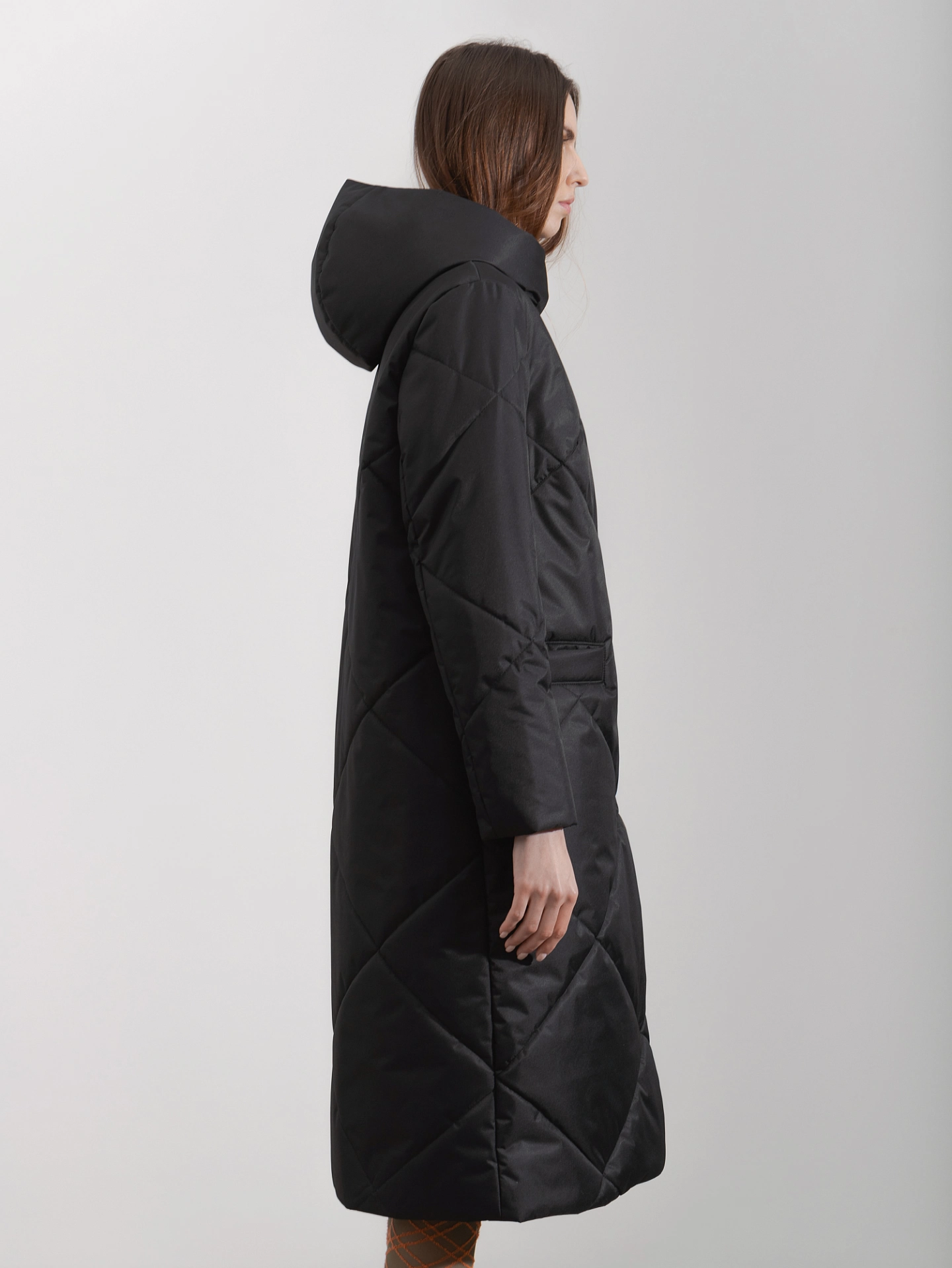 Пальто стёганное прямое с капюшоном
