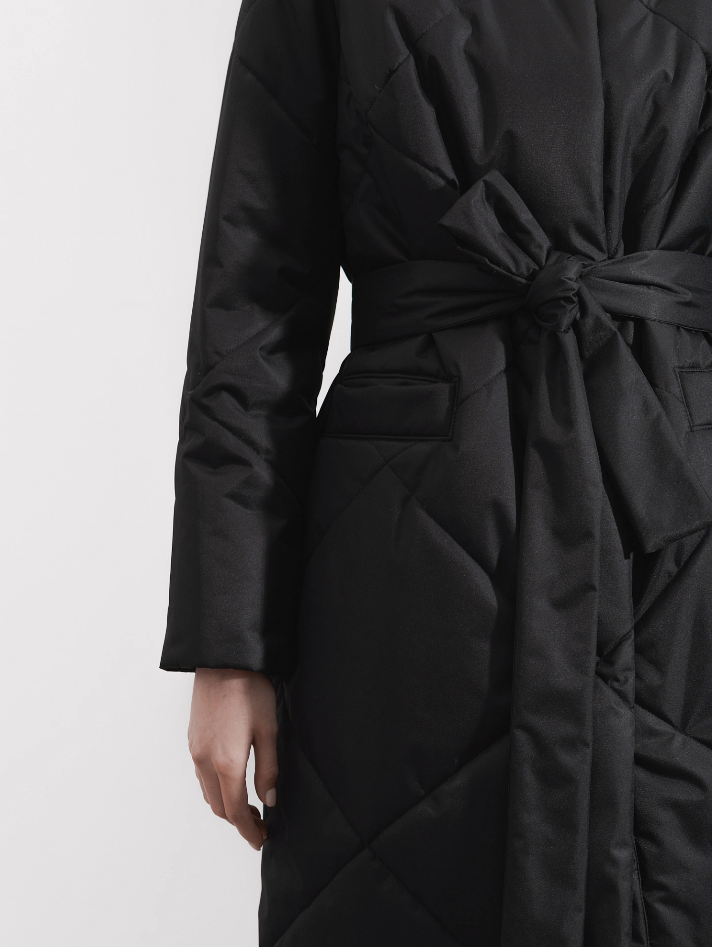 Пальто стёганное прямое с капюшоном