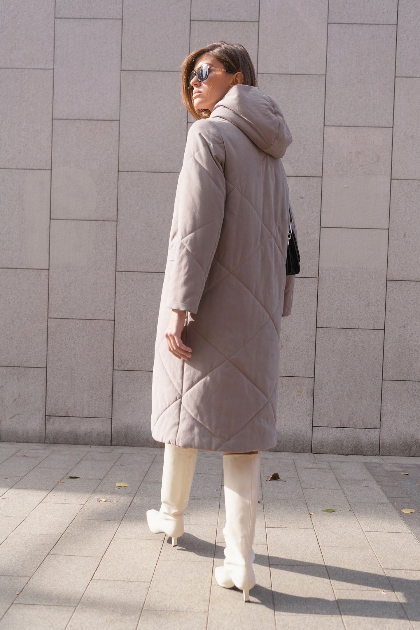Пальто стёганное прямое с капюшоном