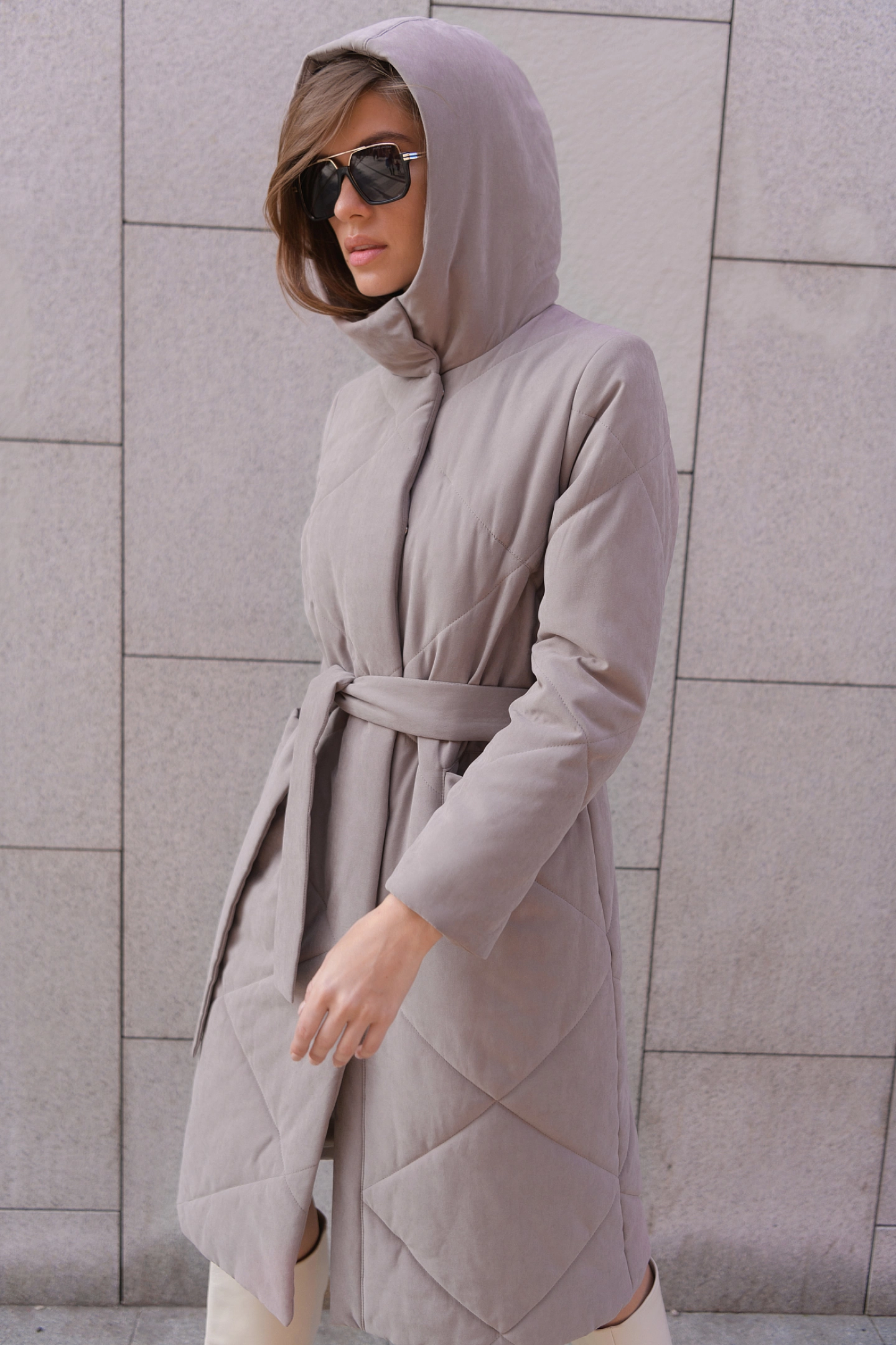 Пальто стёганное прямое с капюшоном