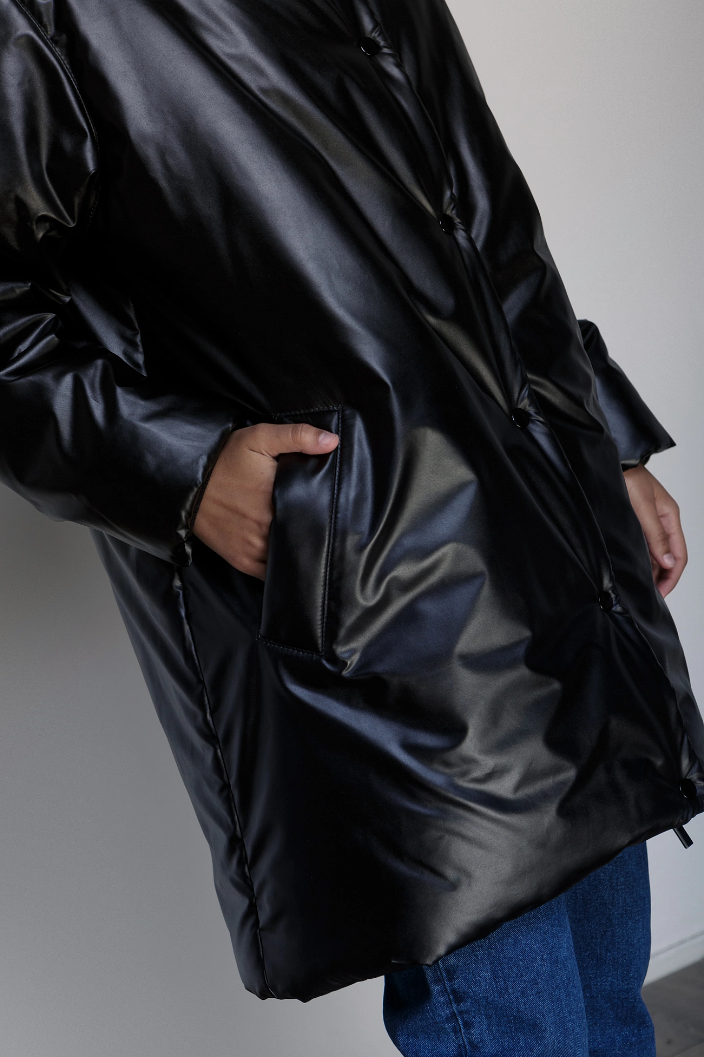 Пуховик объемный со стойкой