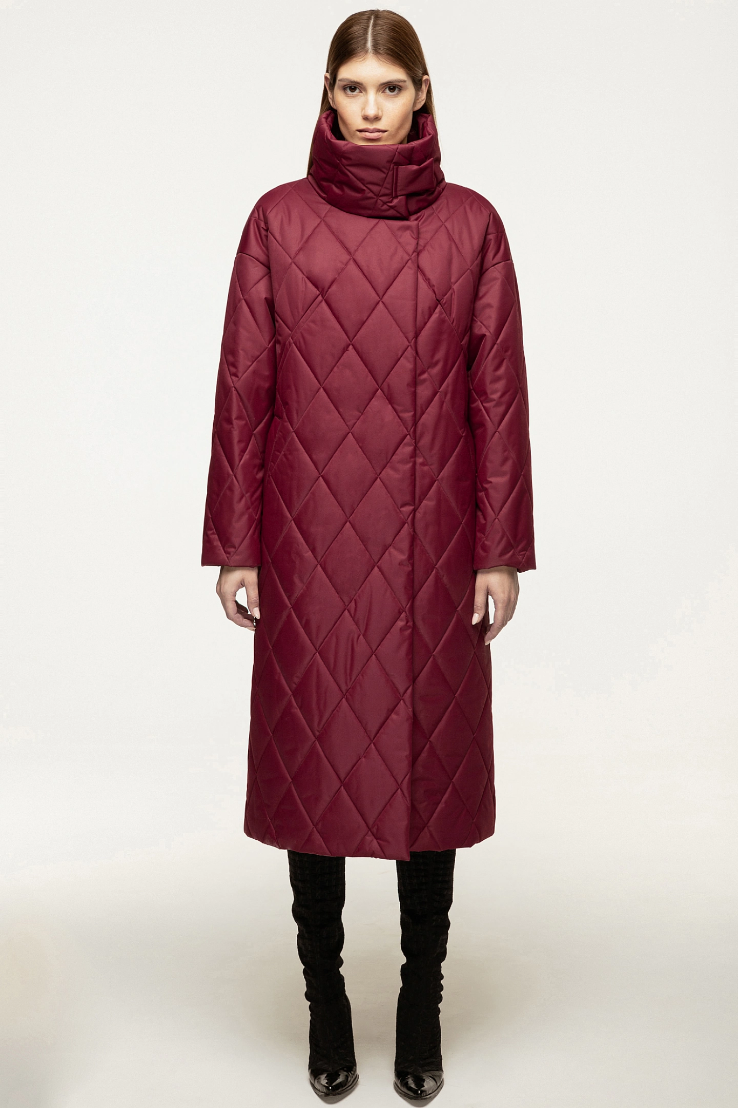 Stand-collar quilted coat