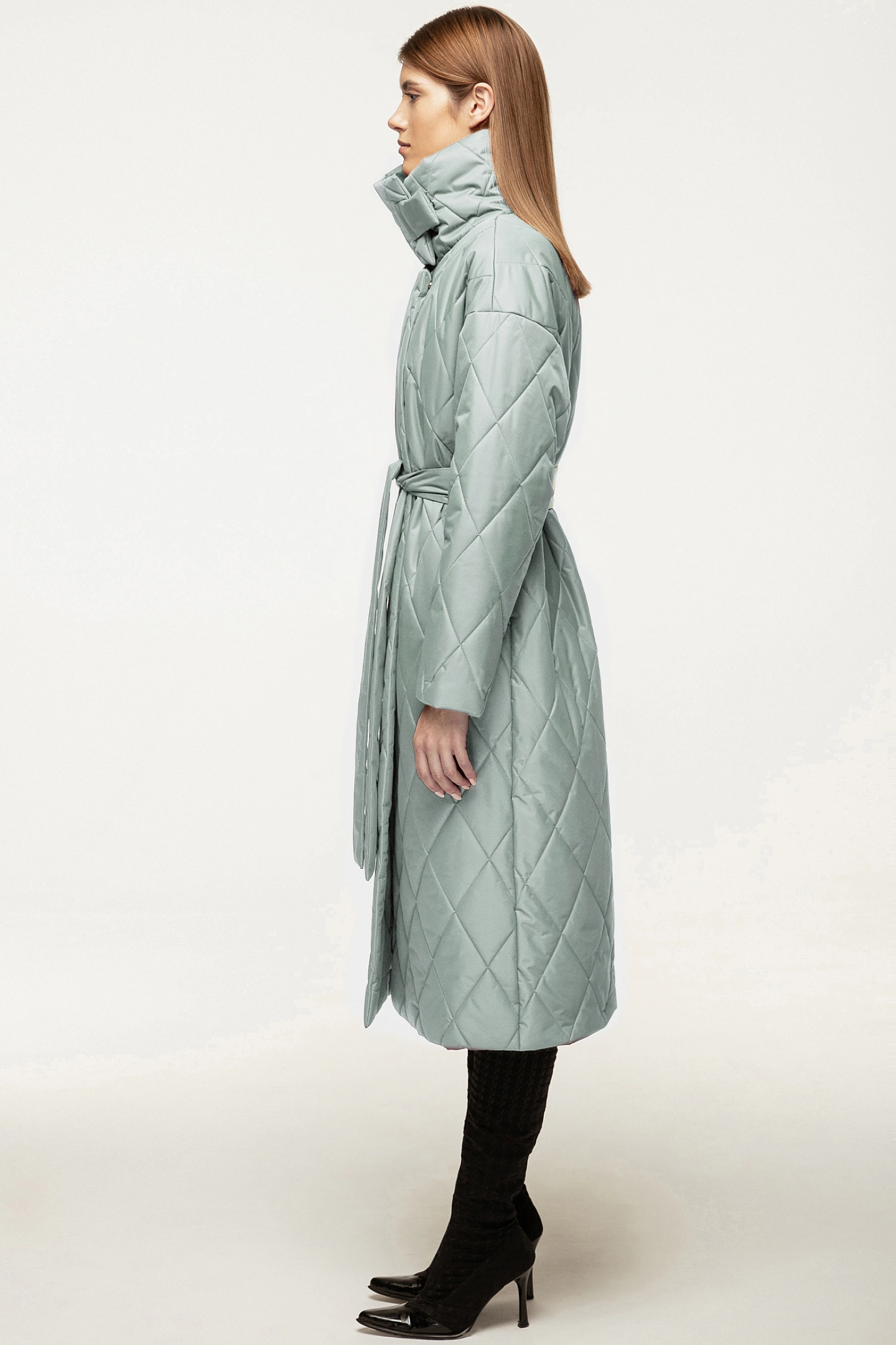 Stand-collar quilted coat