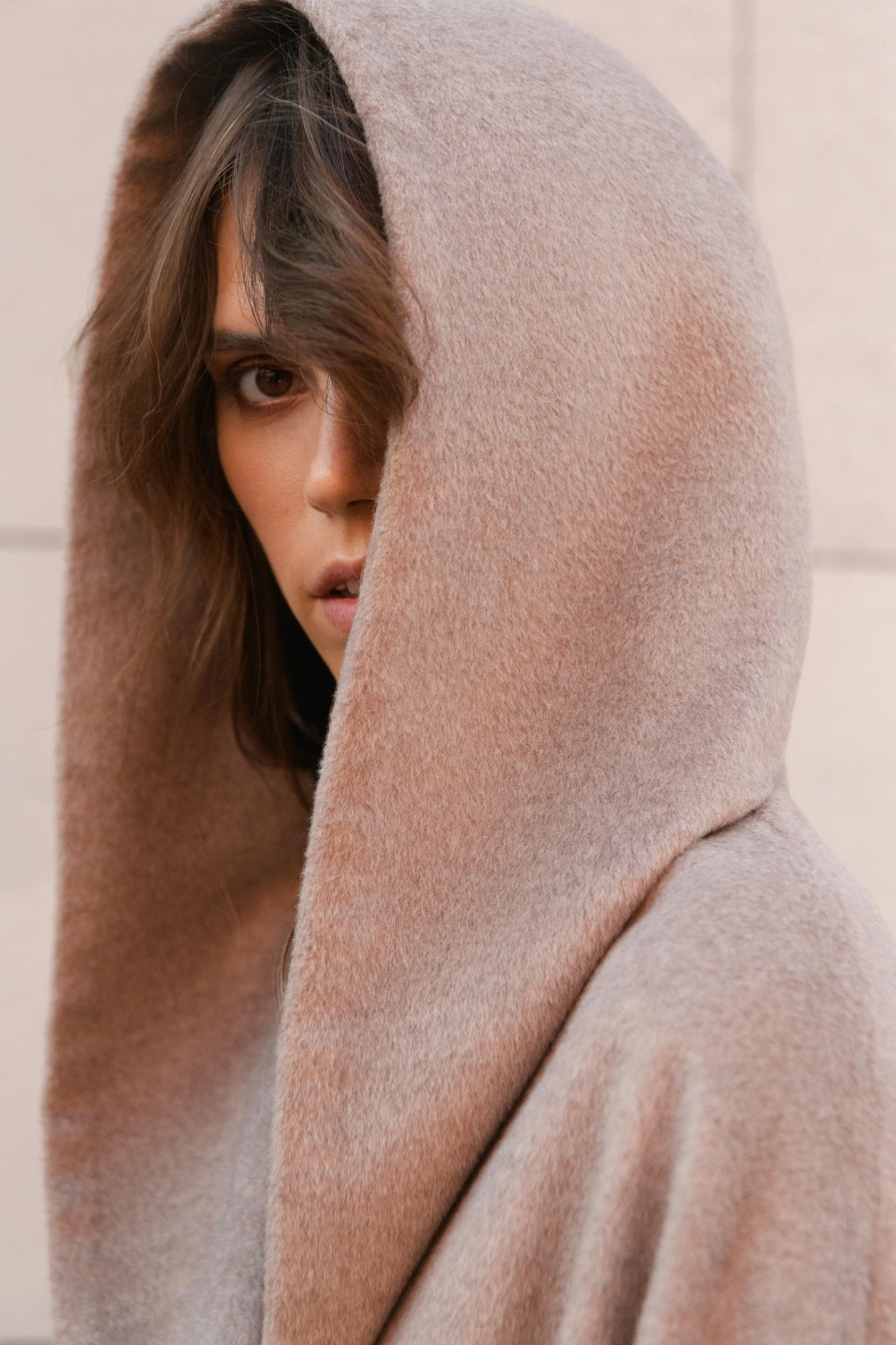 Пальто оверсайз с капюшоном