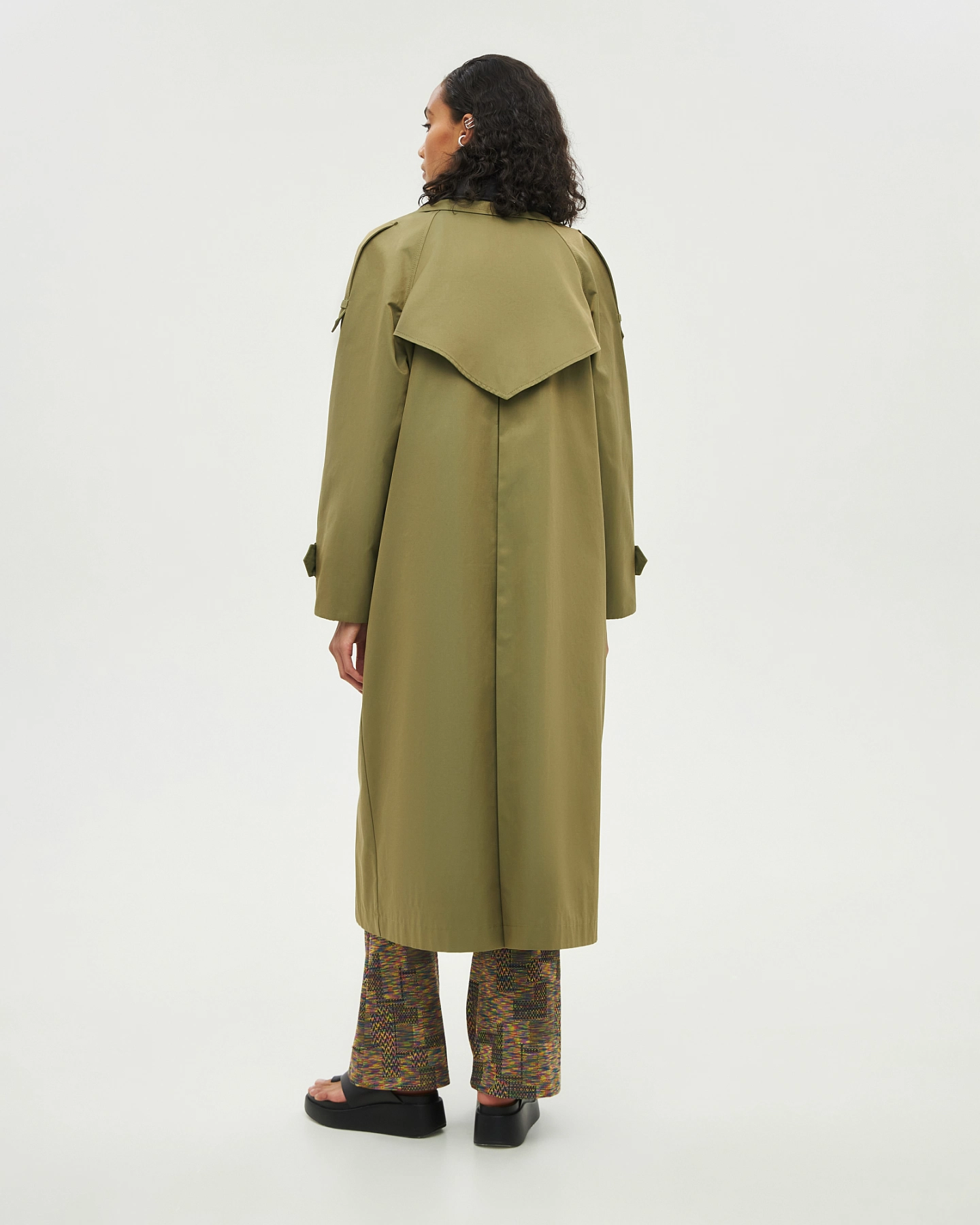 Oversized trench coat with removable trim