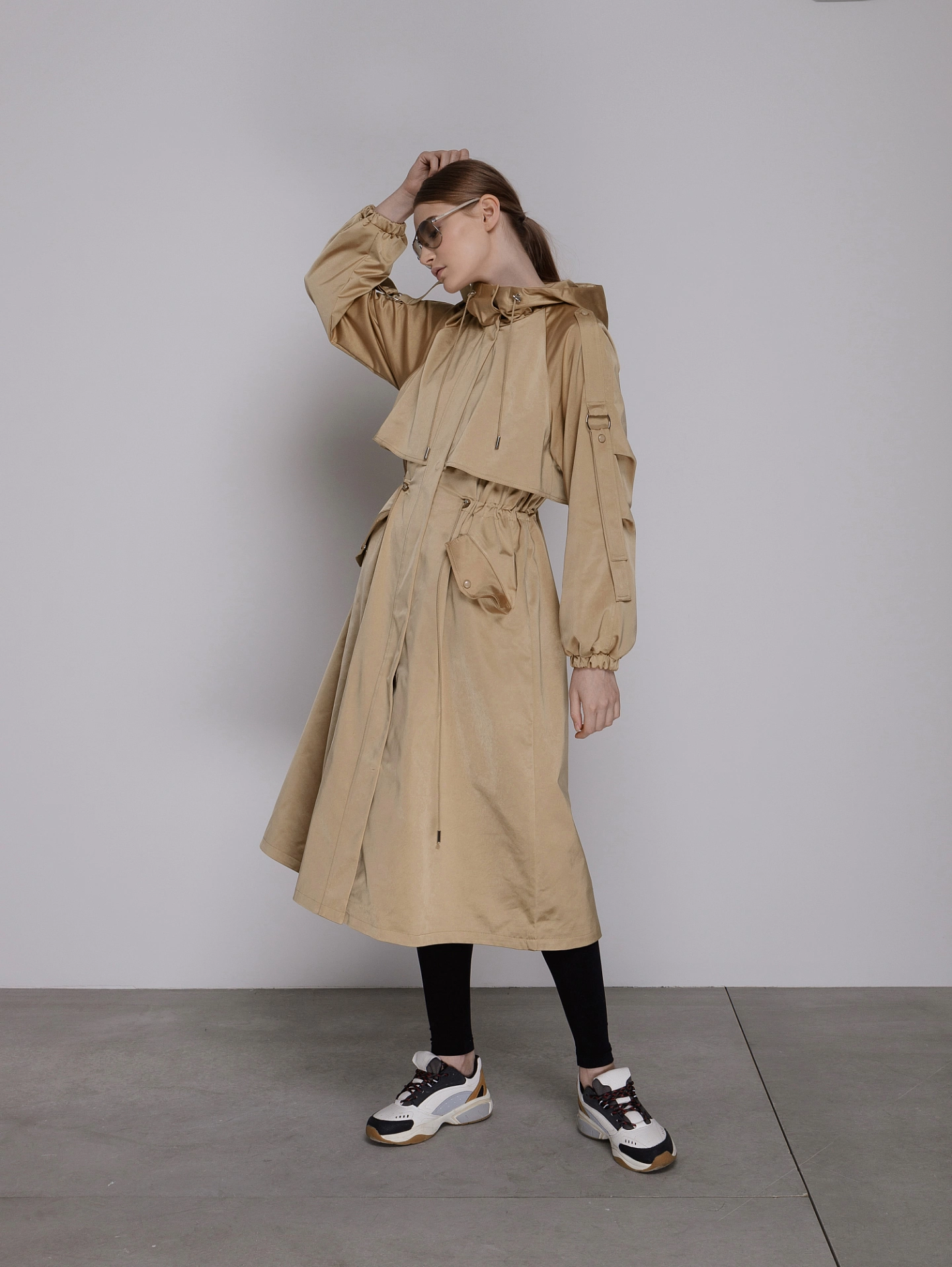 Плащ с капюшоном