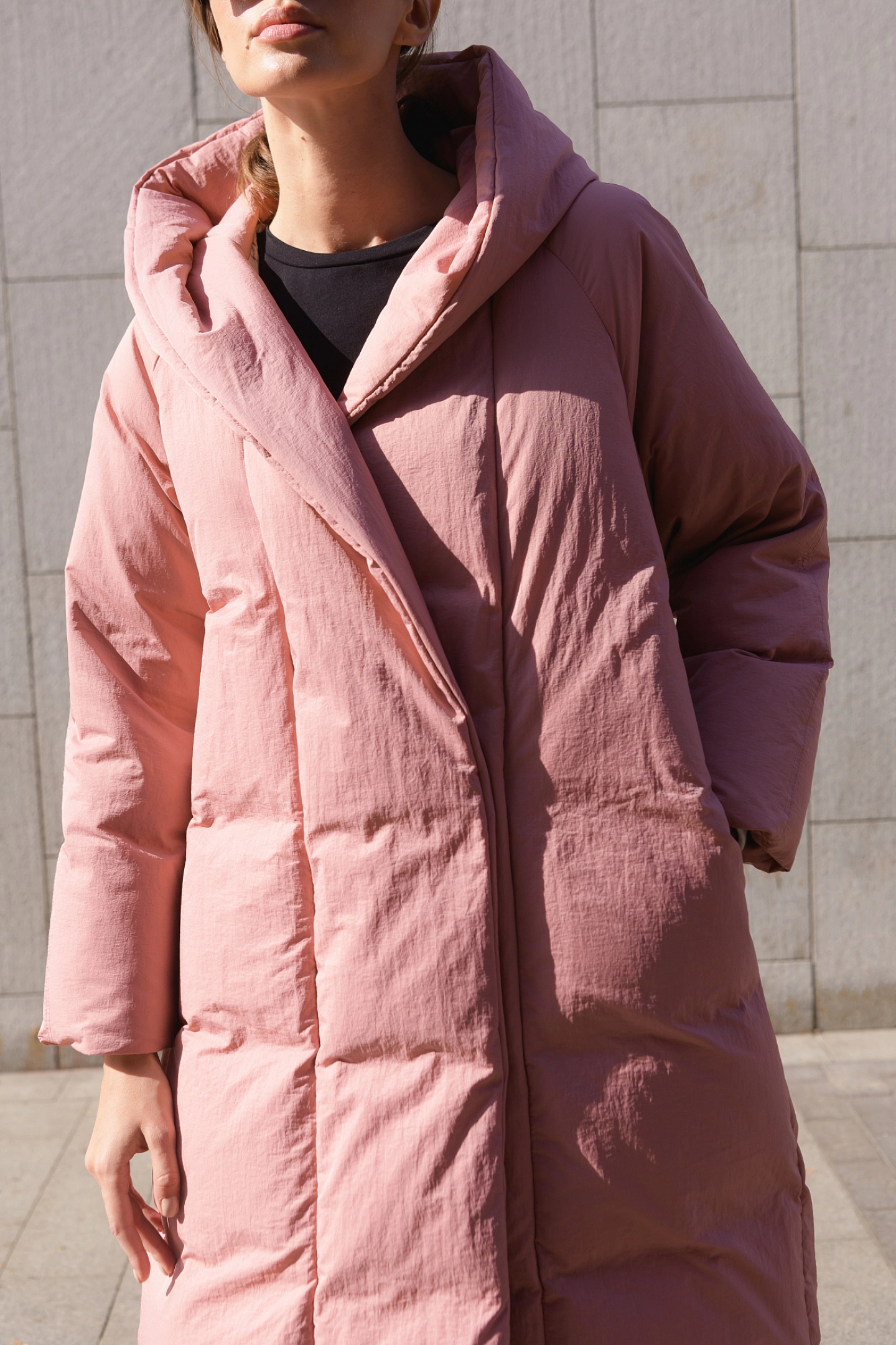 Пуховик длинный с капюшоном