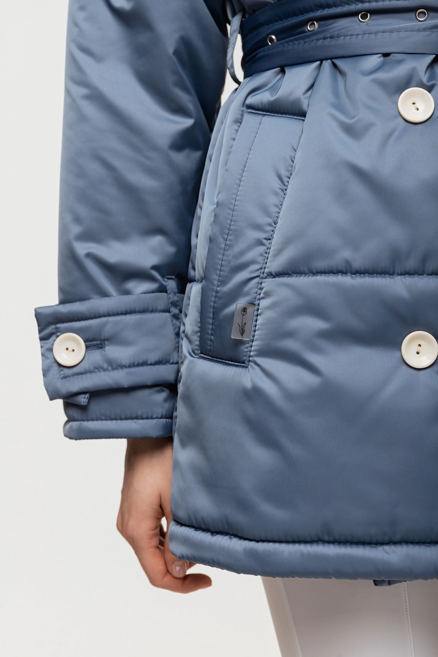 Пуховик стёганый со съёмным воротником укороченный