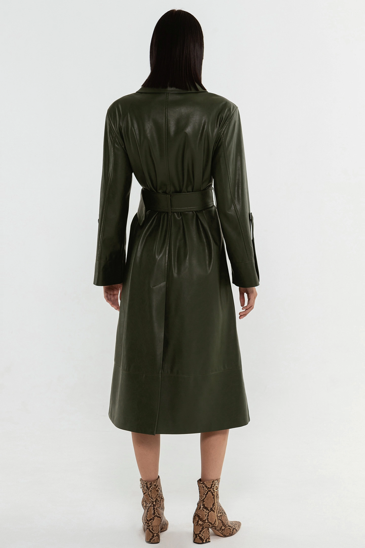 Тренч однобортный с патами на рукавах