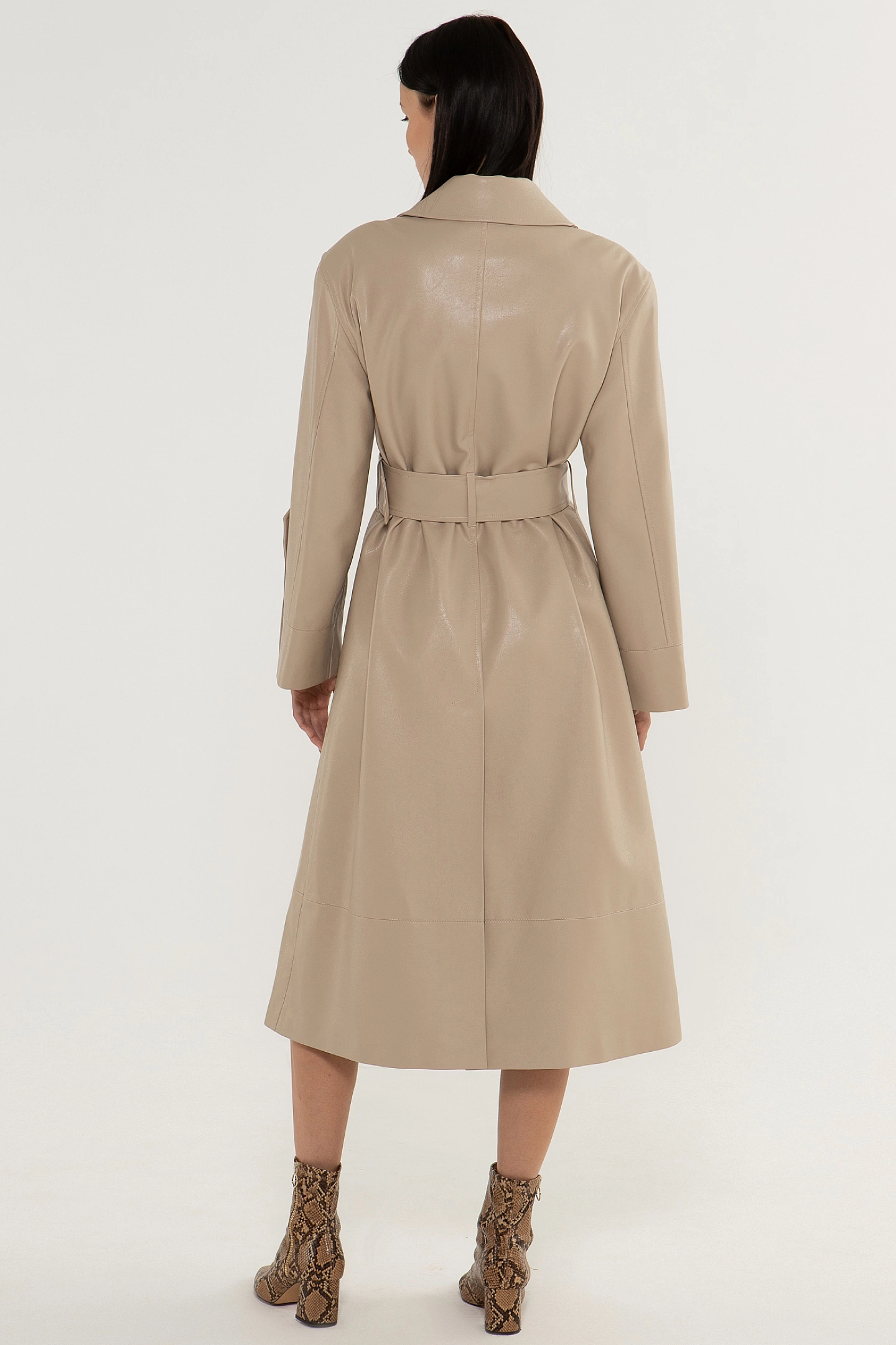 Тренч однобортный с патами на рукавах