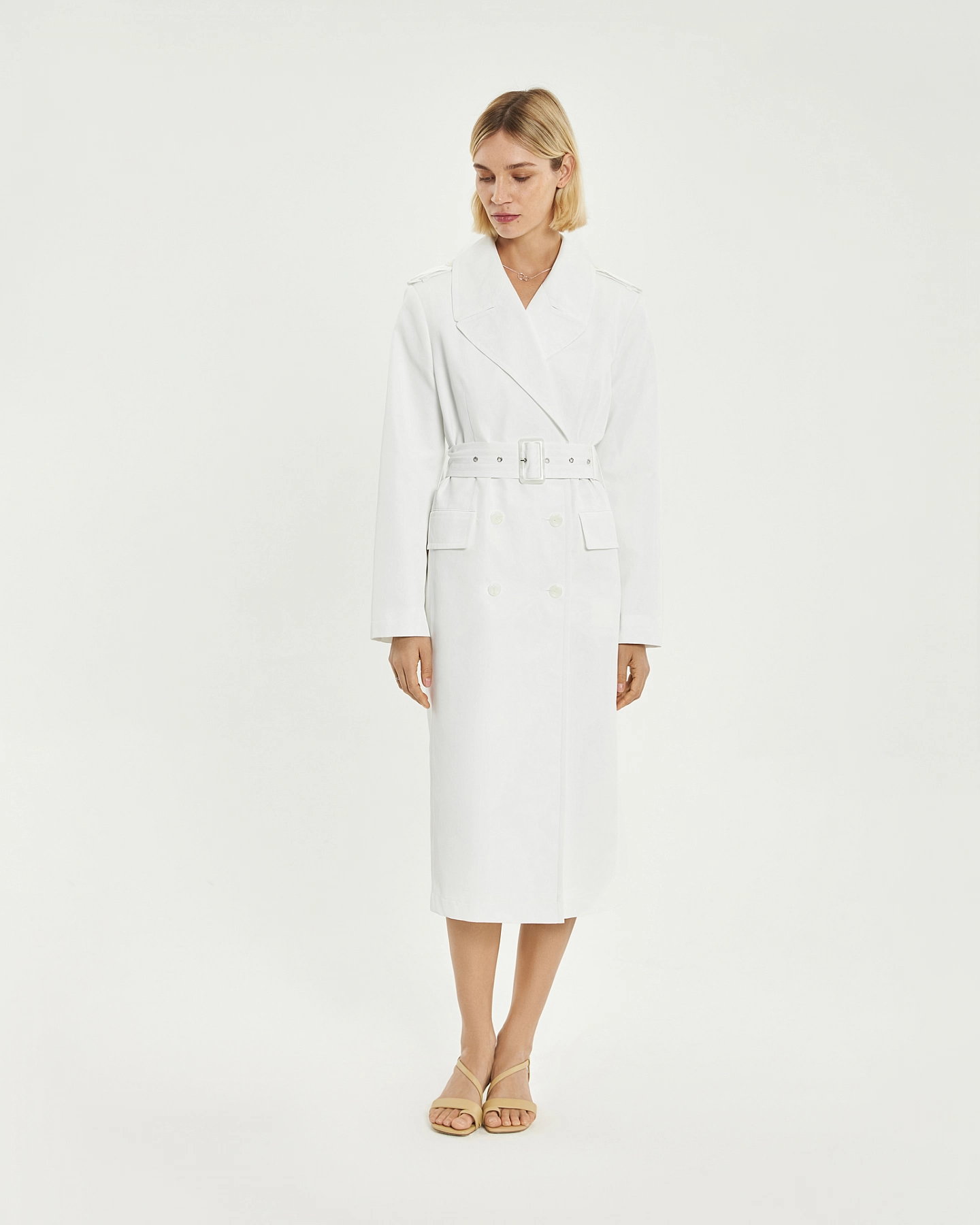 Тренч прямого кроя