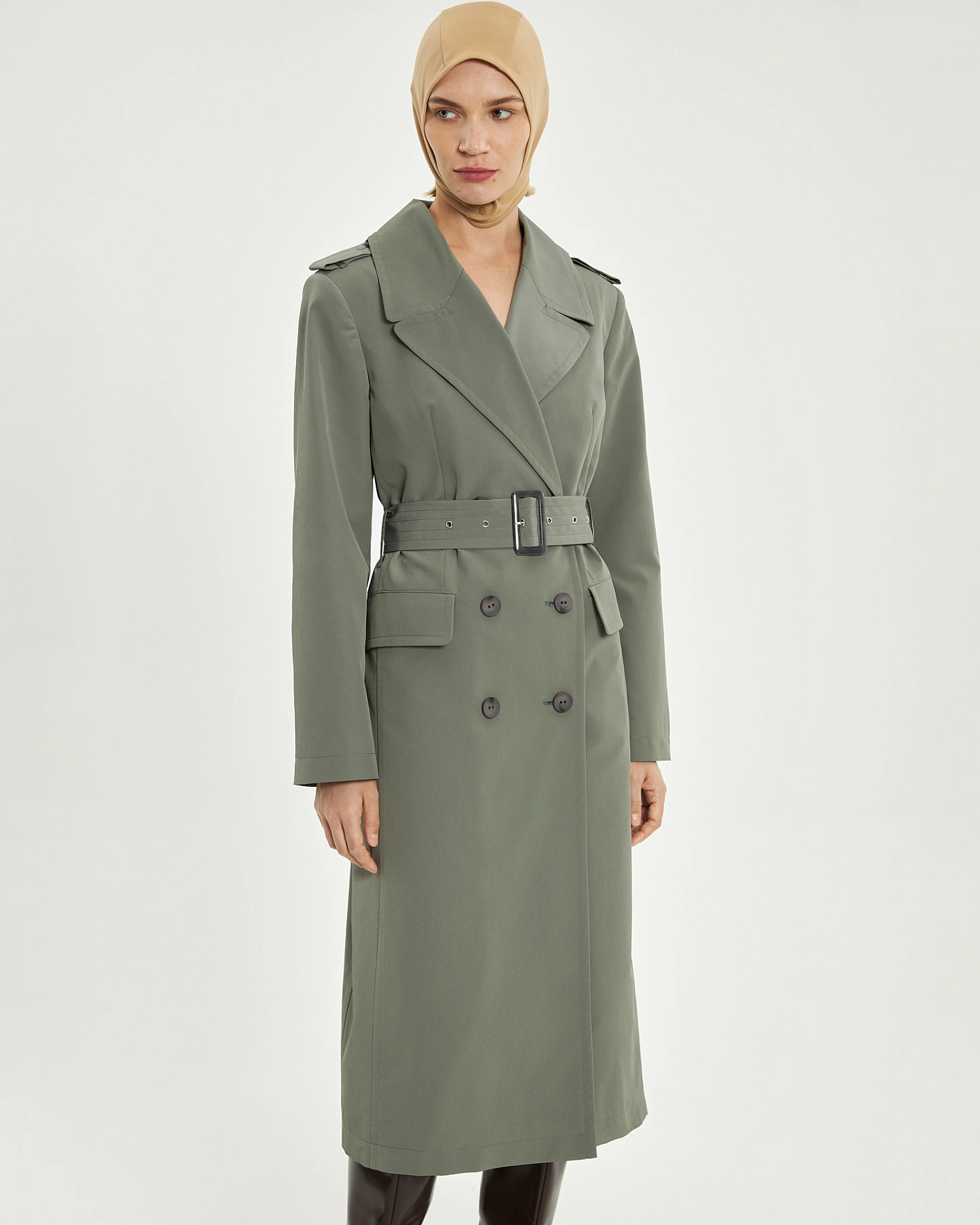 Тренч прямого кроя